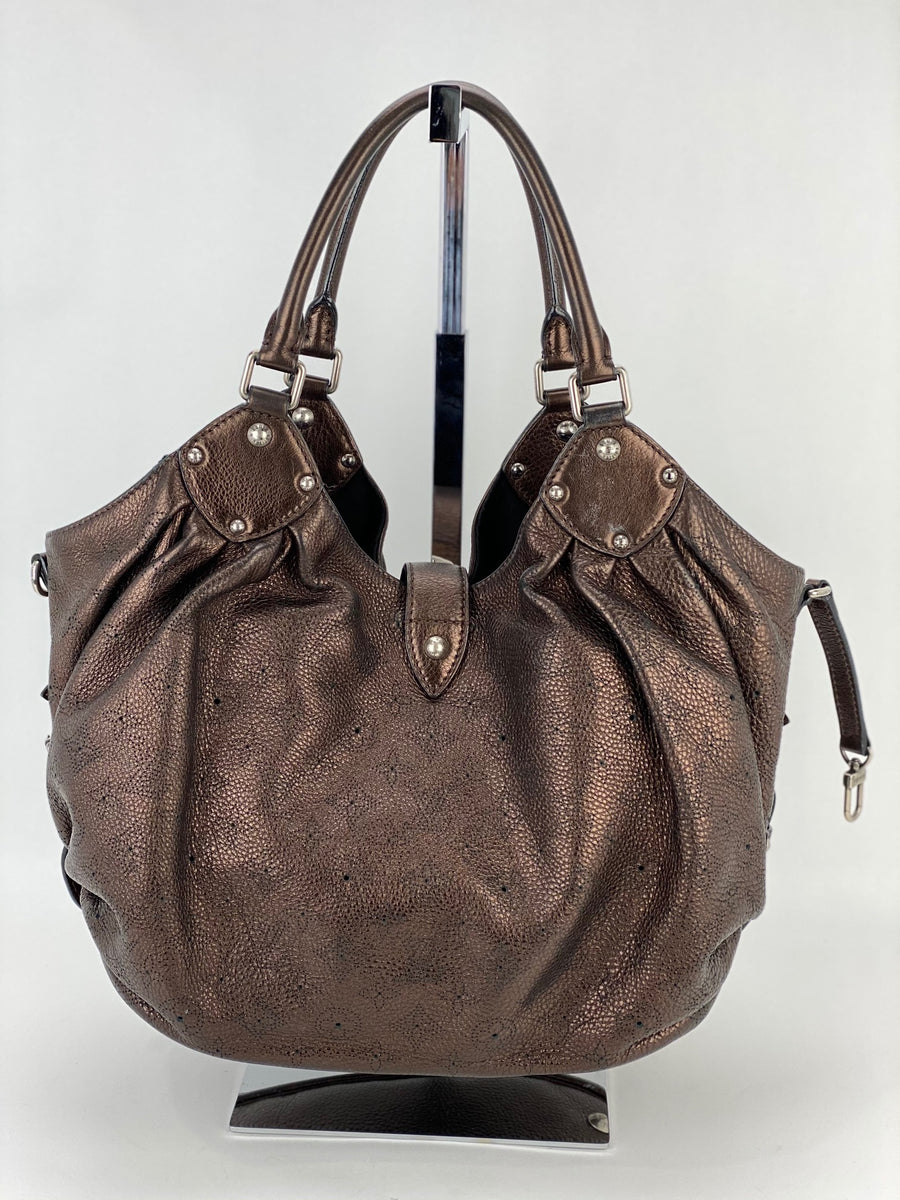 Louis Vuitton Metallic Bronze Mahina Leather XS Bag Louis Vuitton | The  Luxury Closet