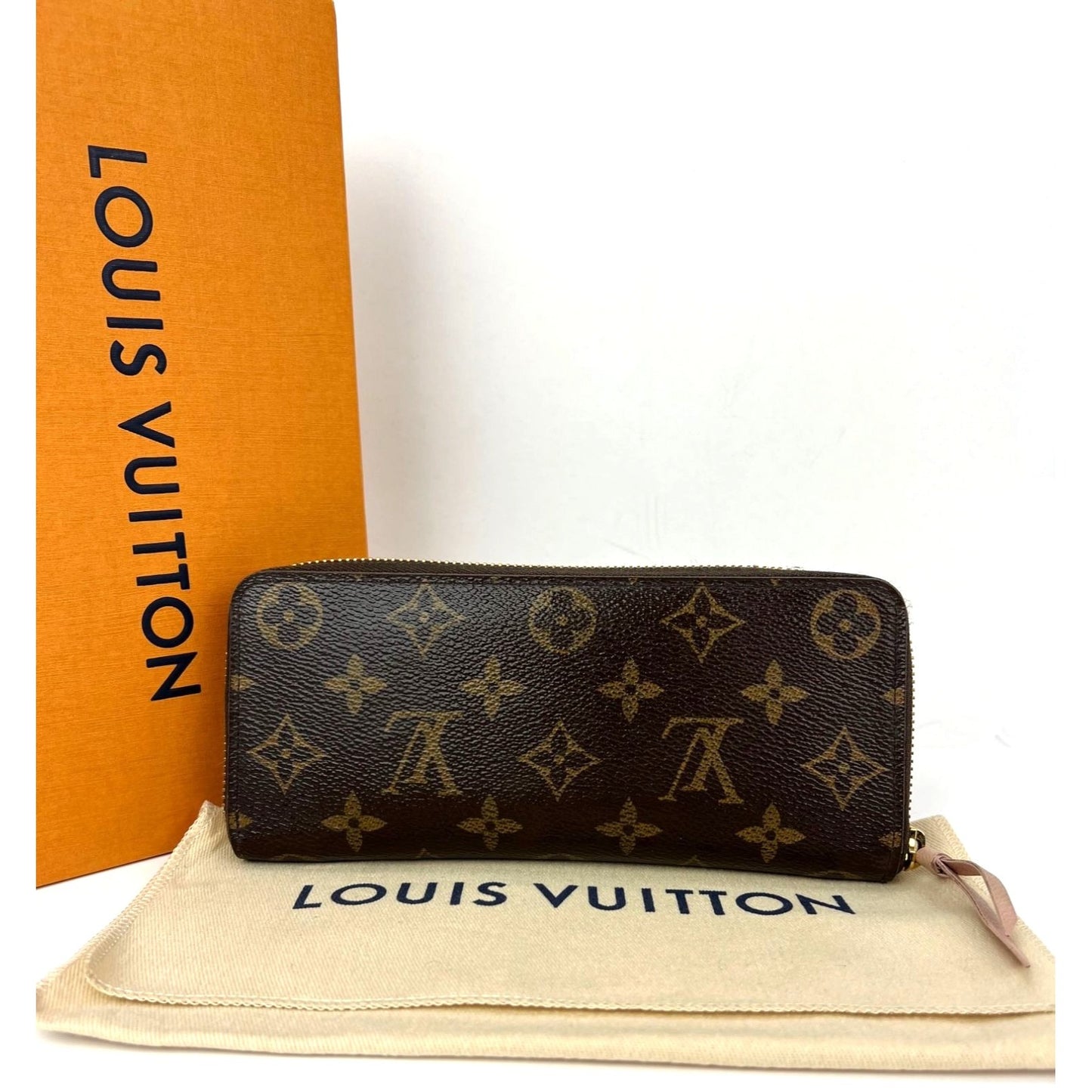 
                  
                    Louis Vuitton Clemence Monogram Wallet Rose Ballerine
                  
                