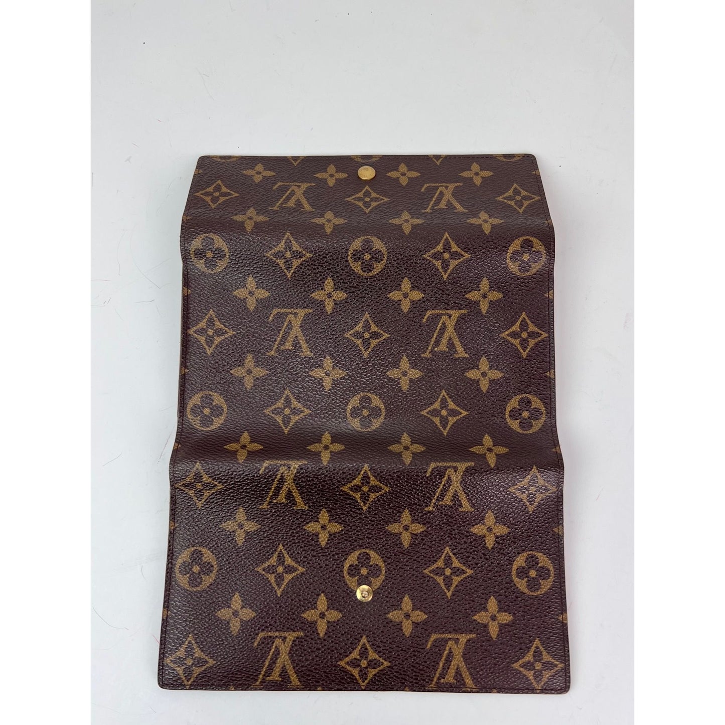 
                  
                    Louis Vuitton Vintage International Long Monogram Wallet
                  
                