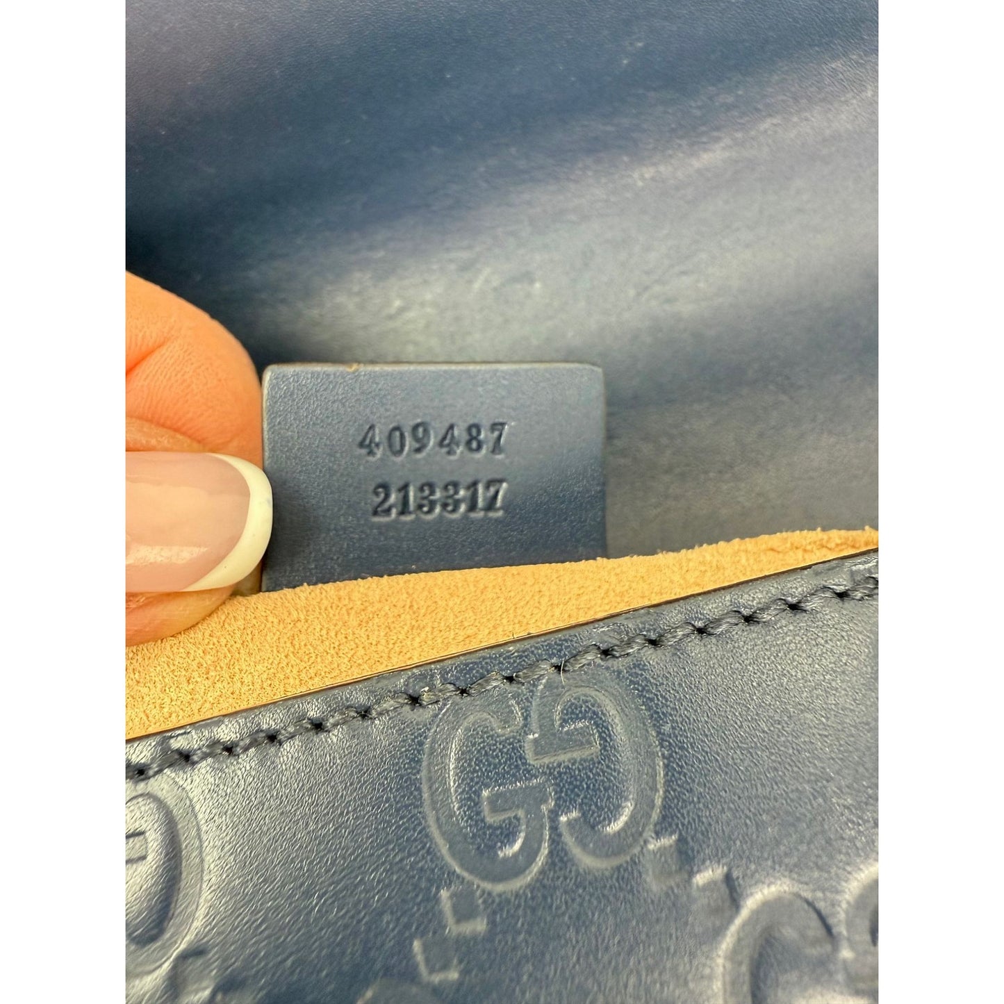 
                  
                    Gucci GG Supreme Small Padlock Monogram Blue Leather Shoulder Bag
                  
                