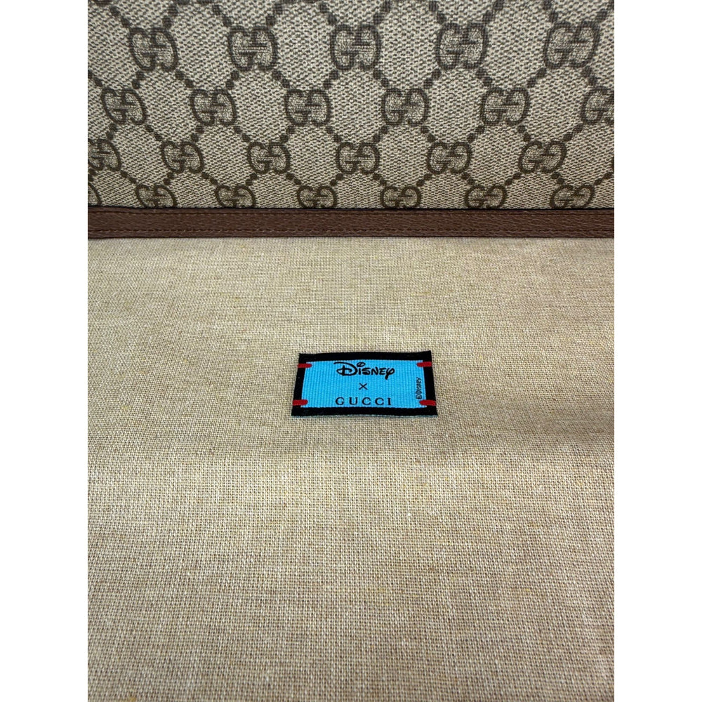 
                  
                    Gucci Disney Donald Duck GG Supreme Zip Beige Clutch Wristlet Bag
                  
                