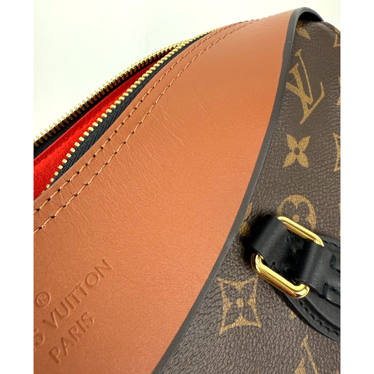 
                  
                    Louis Vuitton Monogram Tuileries Caramel Rouge Shoulder Bag
                  
                