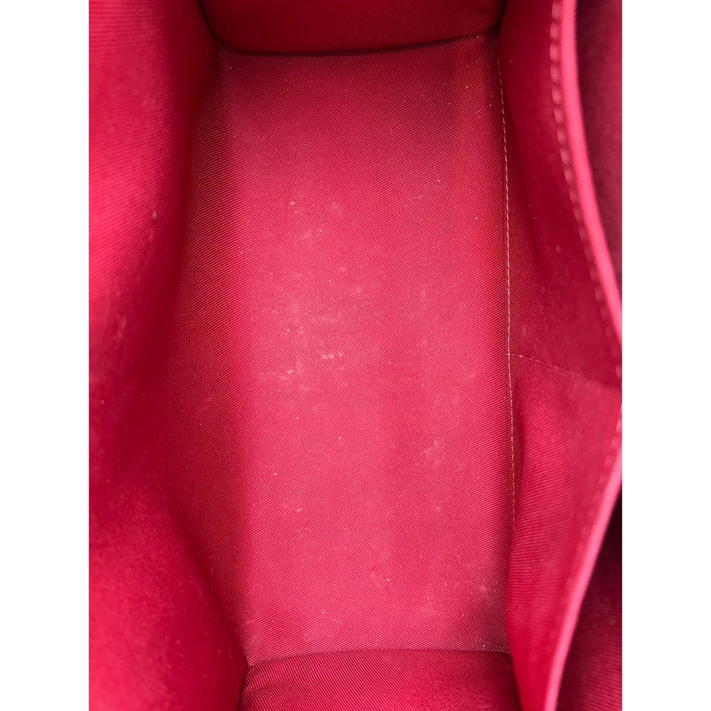 
                  
                    Louis Vuitton Scarlett Monogram Sully Empriente Leather Shoulder Bag
                  
                