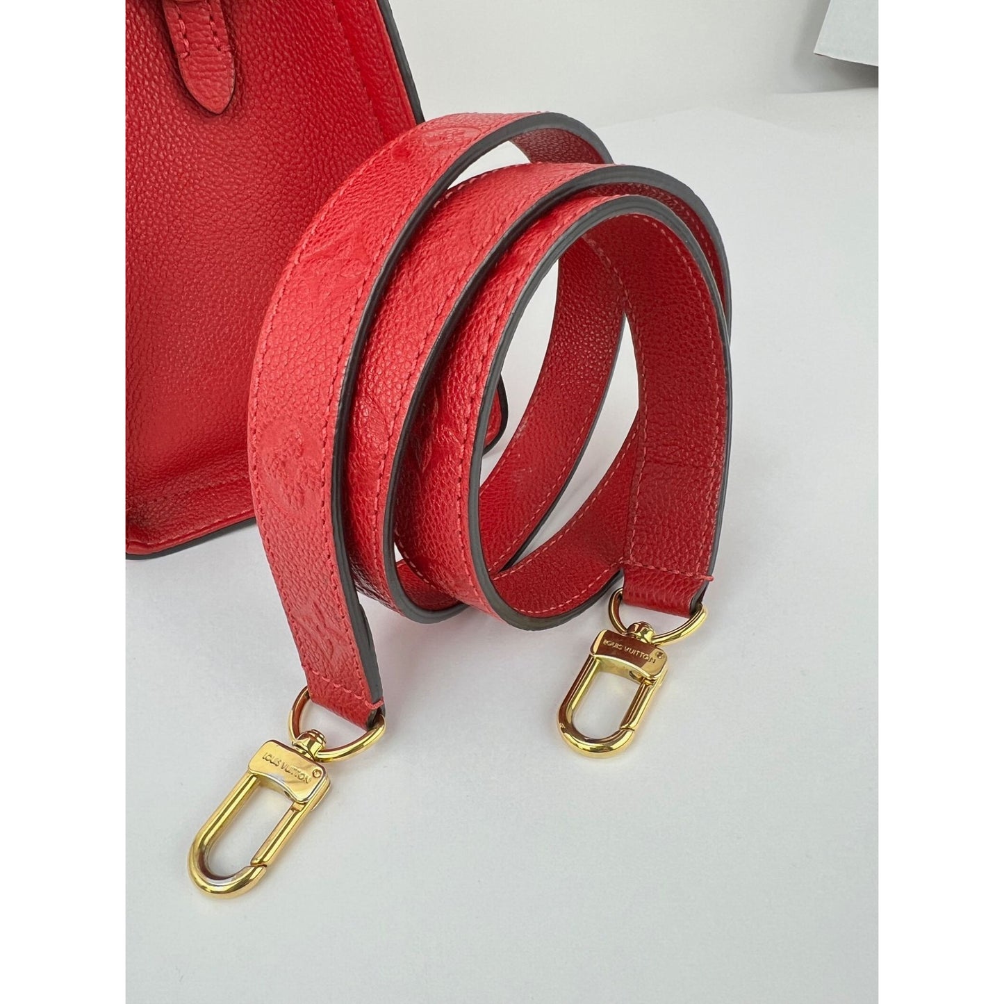 
                  
                    Louis Vuitton Scarlett Monogram Sully Empriente Leather Shoulder Bag
                  
                