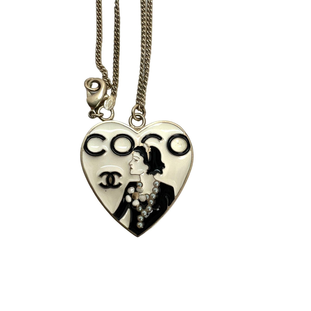 coco chanel logo necklace