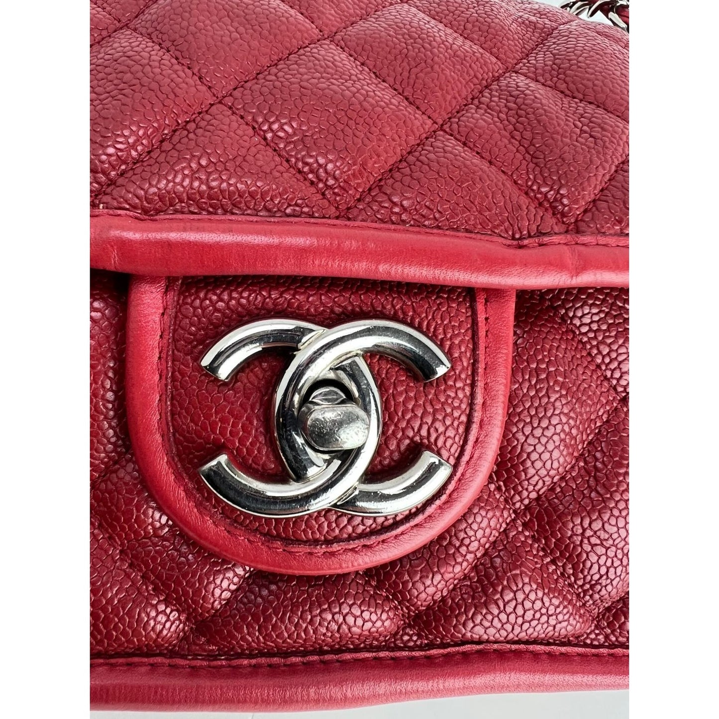 A+M+A+Z+I+N+G+CHANEL+Classic+Quilted+White+Caviar+Leather+Wallet+