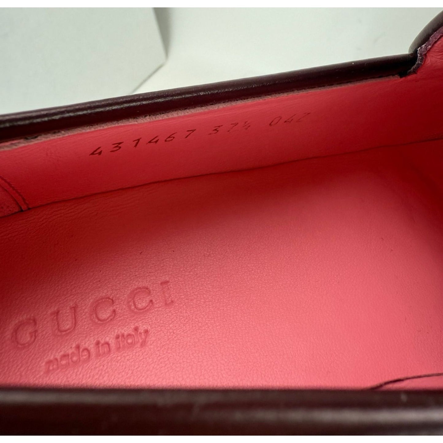 
                  
                    Gucci Jordaan Horsebit Pink Loafers Shoes Size 7.5
                  
                