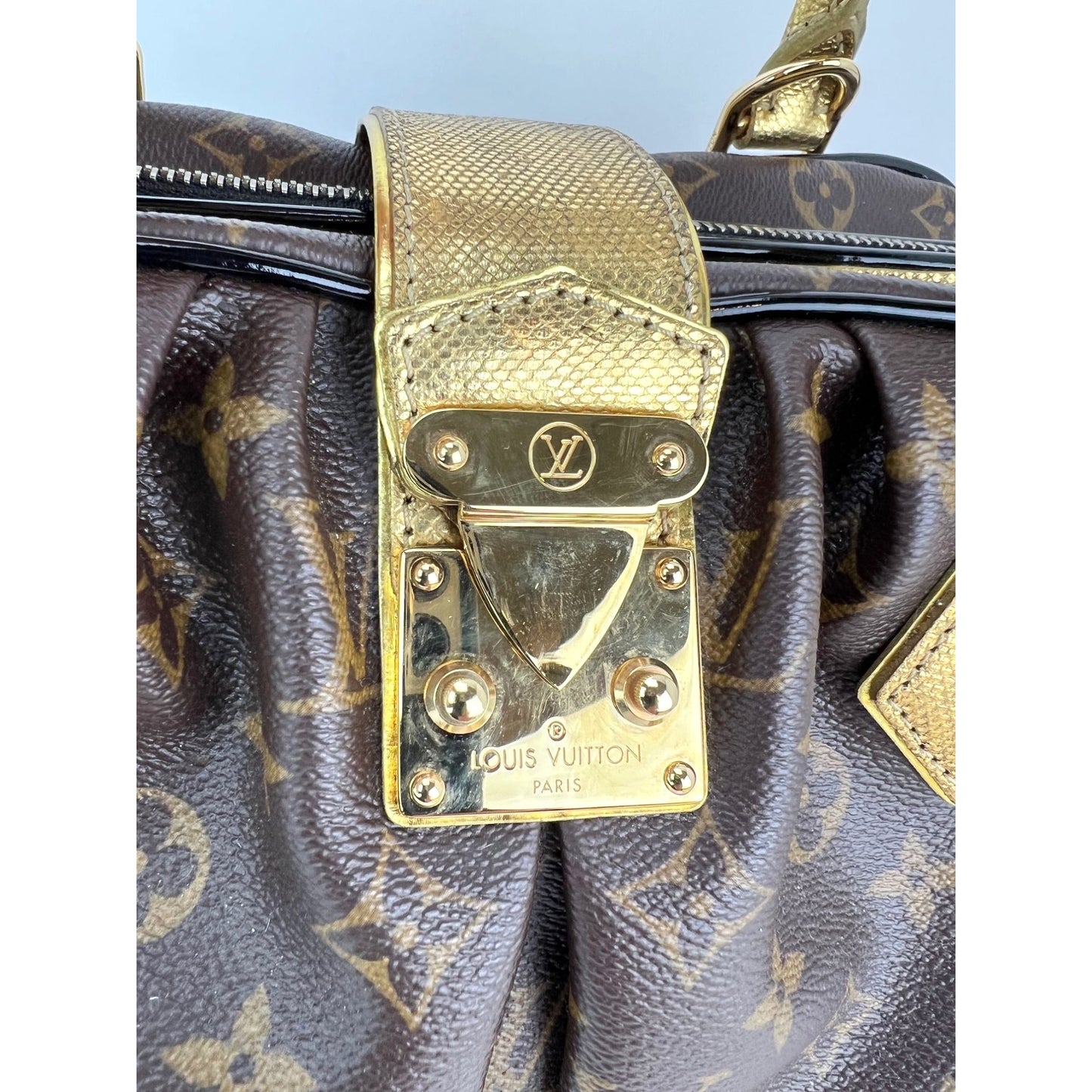 
                  
                    Louis Vuitton Bag  Adele Monogram Leopard Shoulder Bag Limited Edition
                  
                