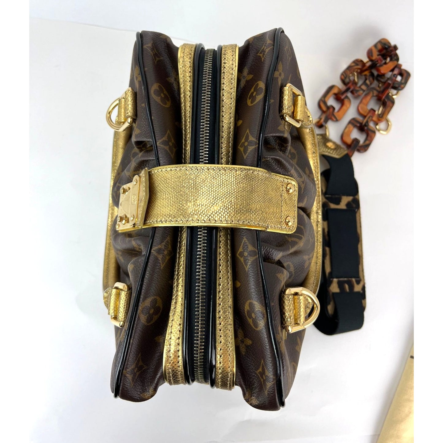 
                  
                    Louis Vuitton Bag  Adele Monogram Leopard Shoulder Bag Limited Edition
                  
                