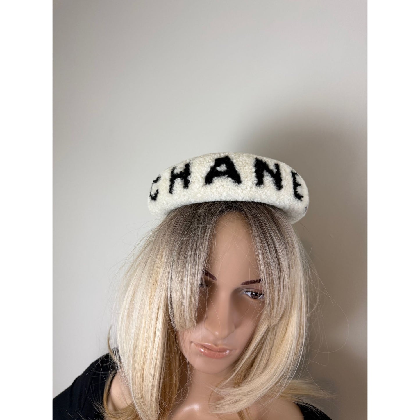 
                  
                    Chanel Shearling Logo Ecru Black Headband
                  
                
