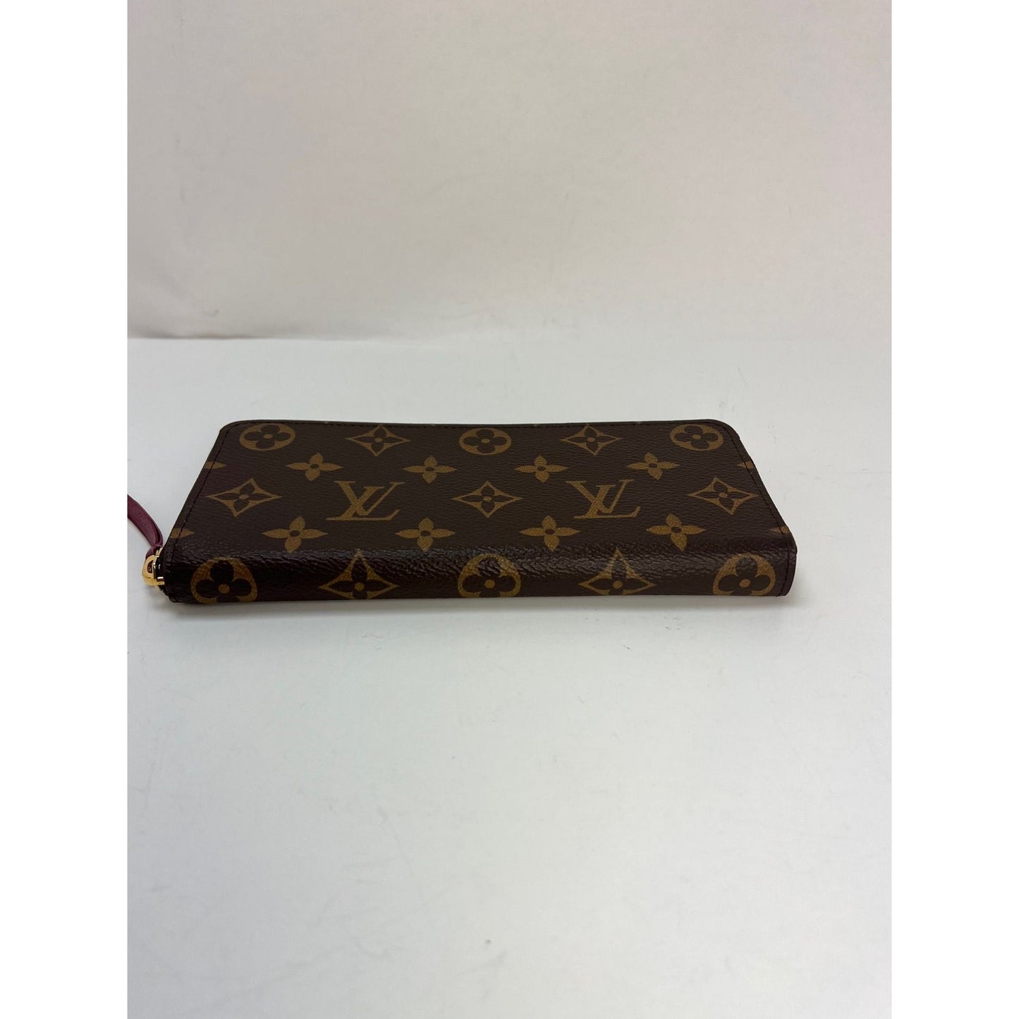 LV Monogram Clemence Wallet Fuschia for Sale in Las Vegas, NV