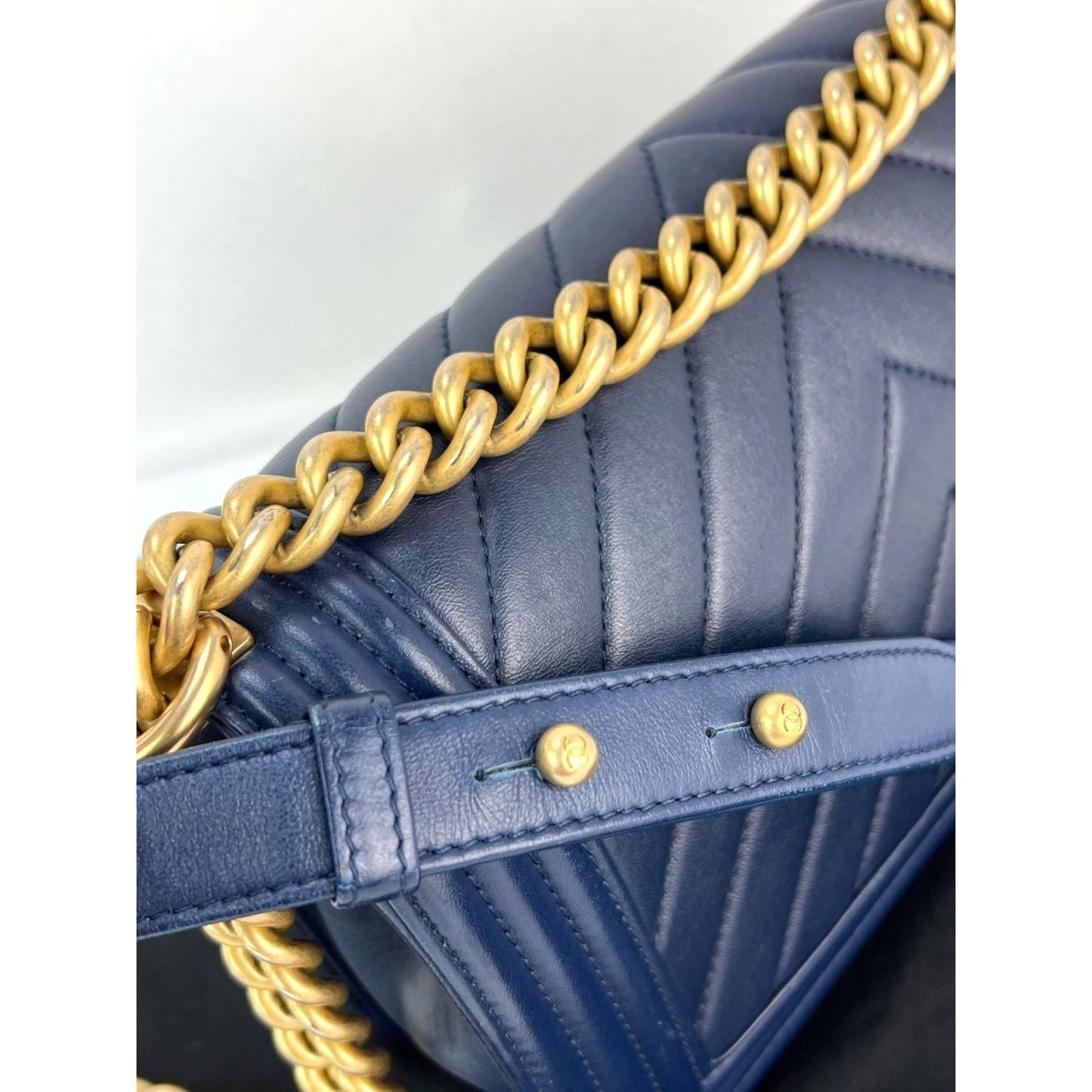 
                  
                    CHANEL Lambskin Chevron Quilted Medium Boy Flap Navy Blue Shoulder Bag
                  
                