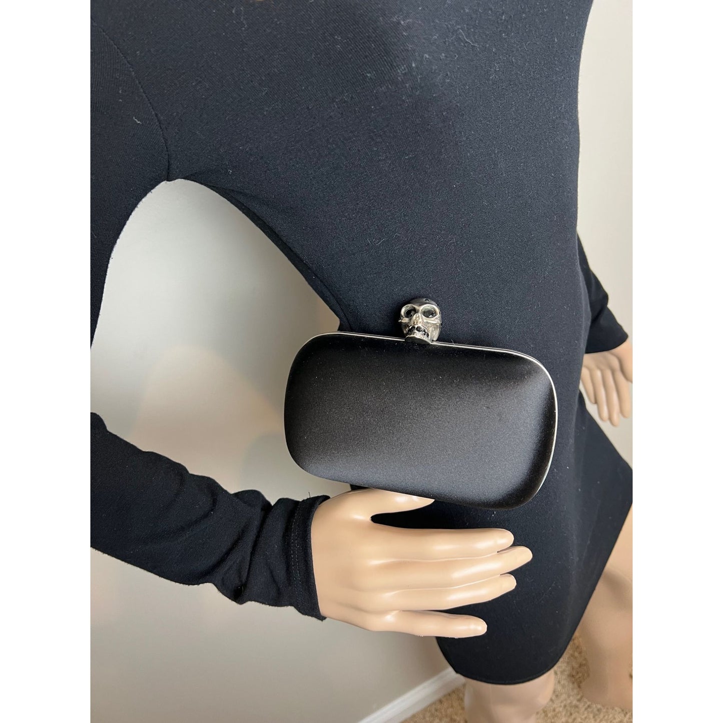 
                  
                    Alexander McQueen Skull Black Satin Clutch
                  
                