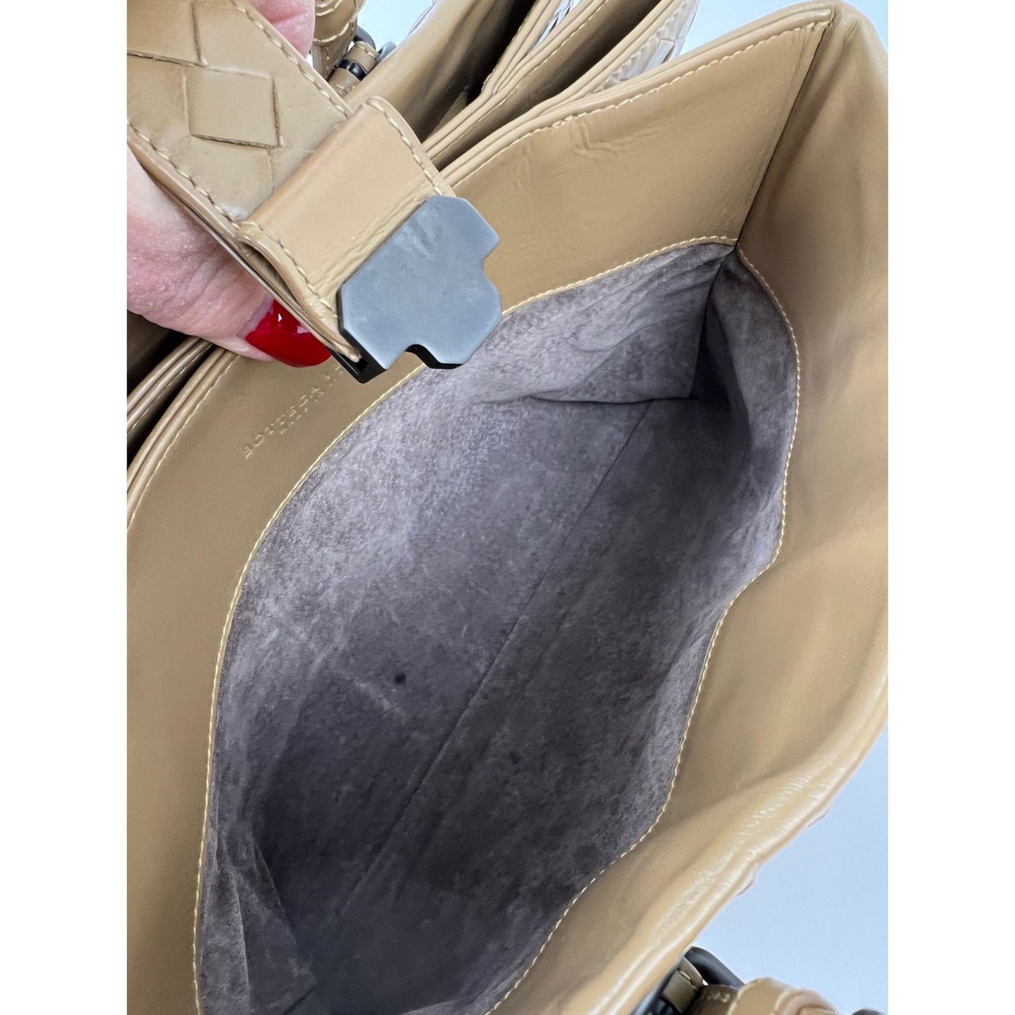 
                  
                    Bottega Veneta Roma Intrecciato Nappa Taupe Shoulder Bag
                  
                