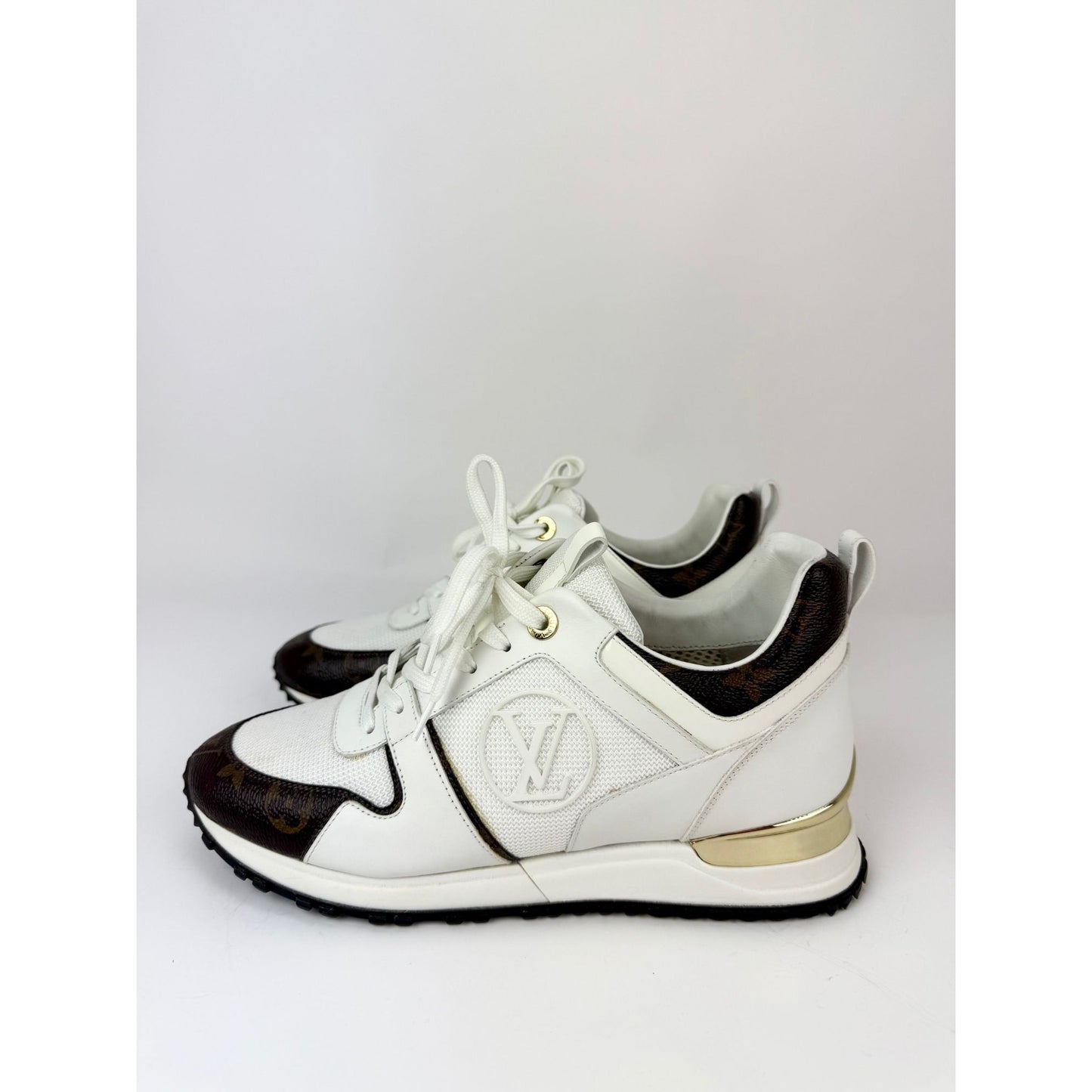 
                  
                    LOUIS VUITTON Run Away Lace-Up Womens Sneakers Size 39 USA 9
                  
                