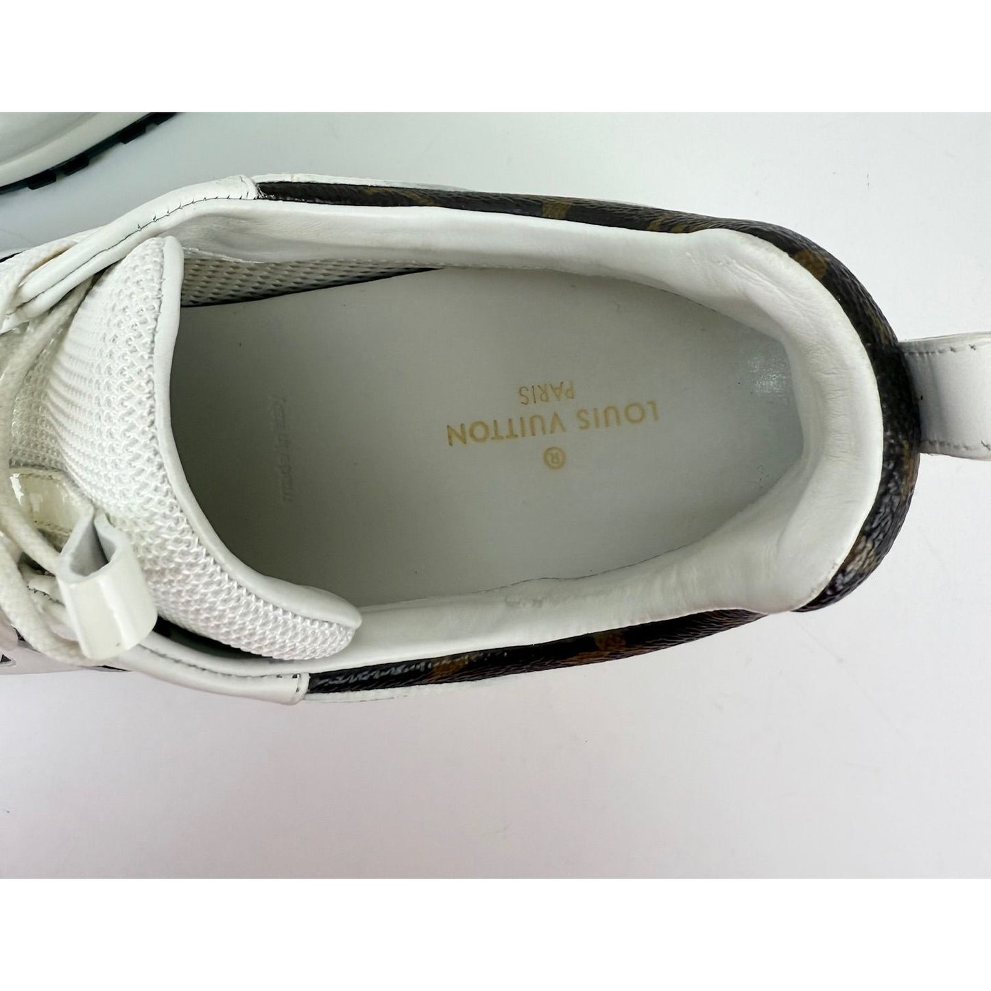 
                  
                    LOUIS VUITTON Run Away Lace-Up Womens Sneakers Size 39 USA 9
                  
                