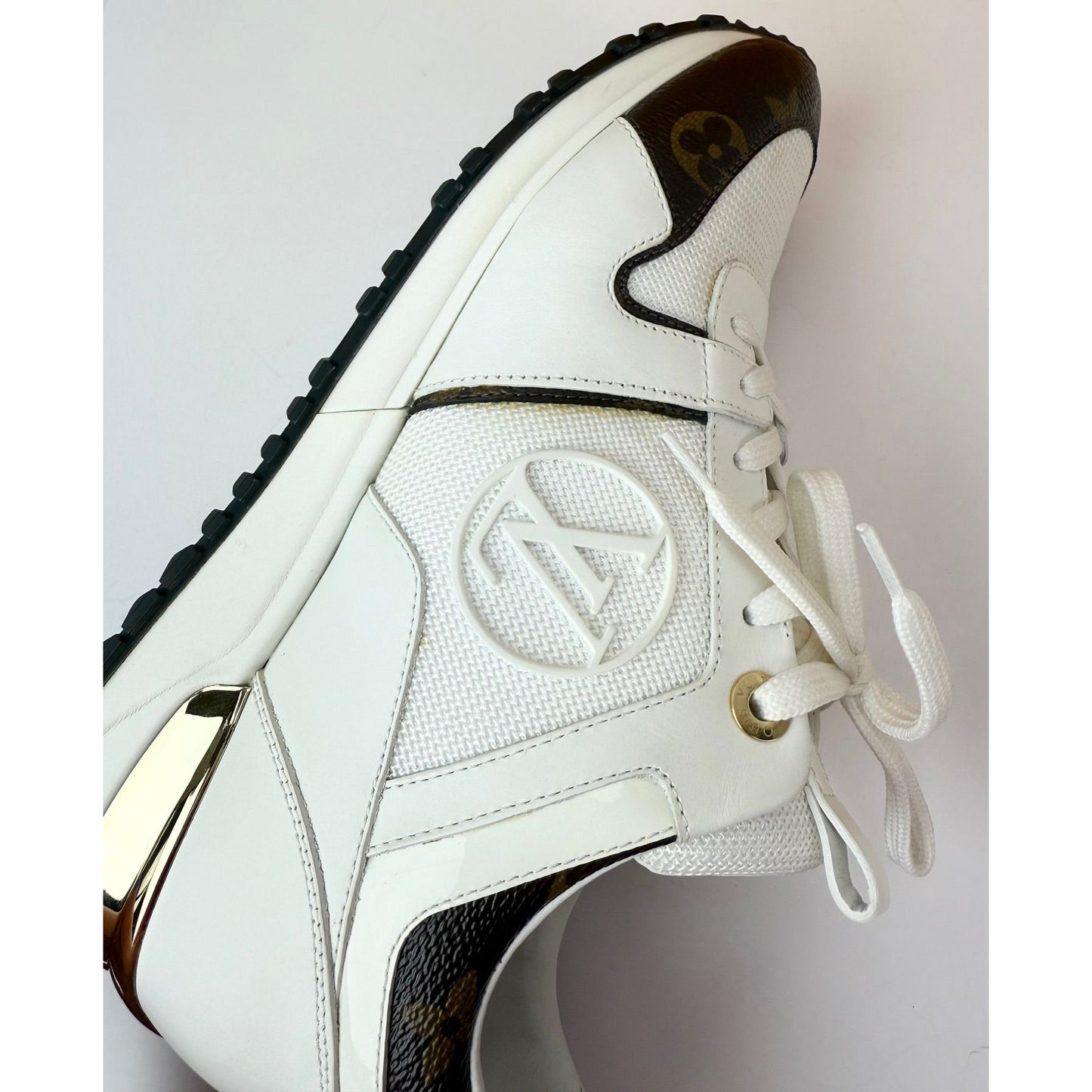 
                  
                    LOUIS VUITTON Run Away Lace-Up Womens Sneakers Size 39 USA 9
                  
                