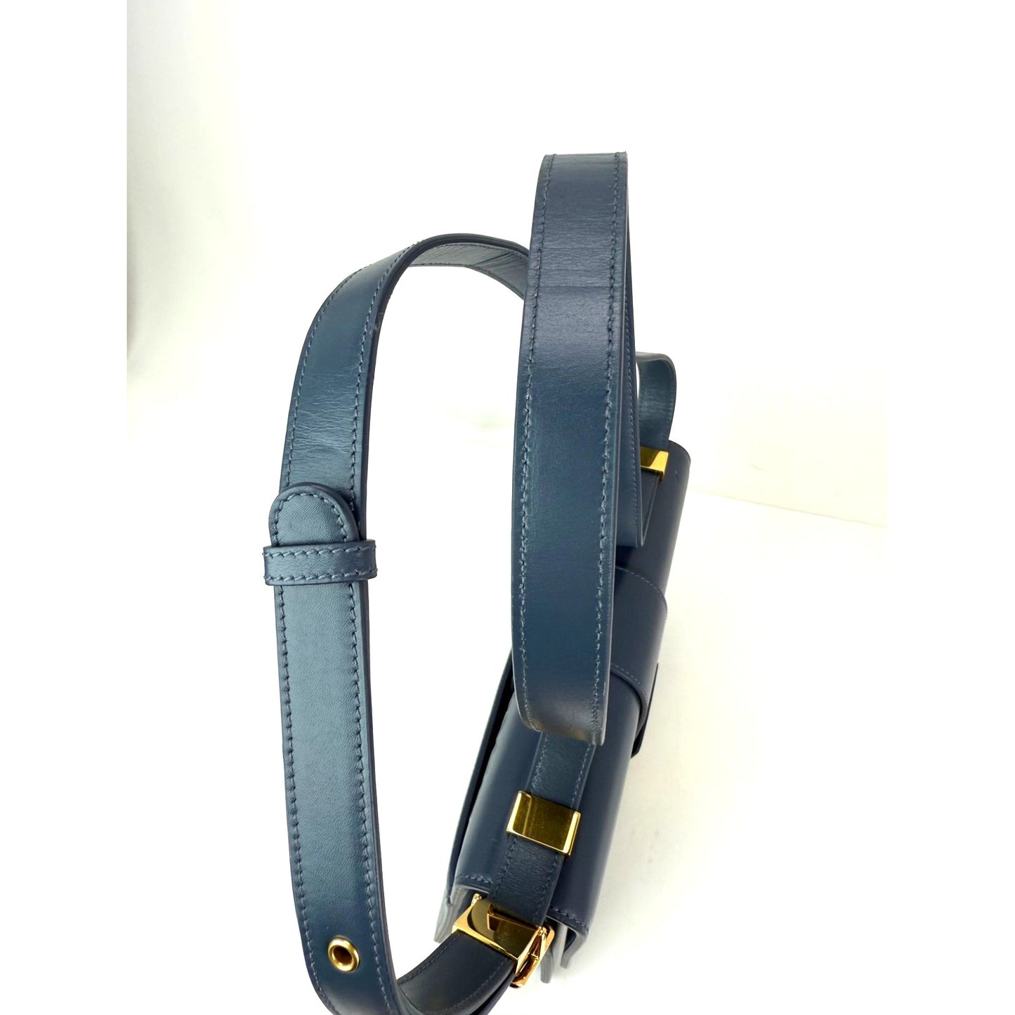 
                  
                    Christian Dior 30 Montaigne Smooth Calfskin Box Dark Denim Bag
                  
                