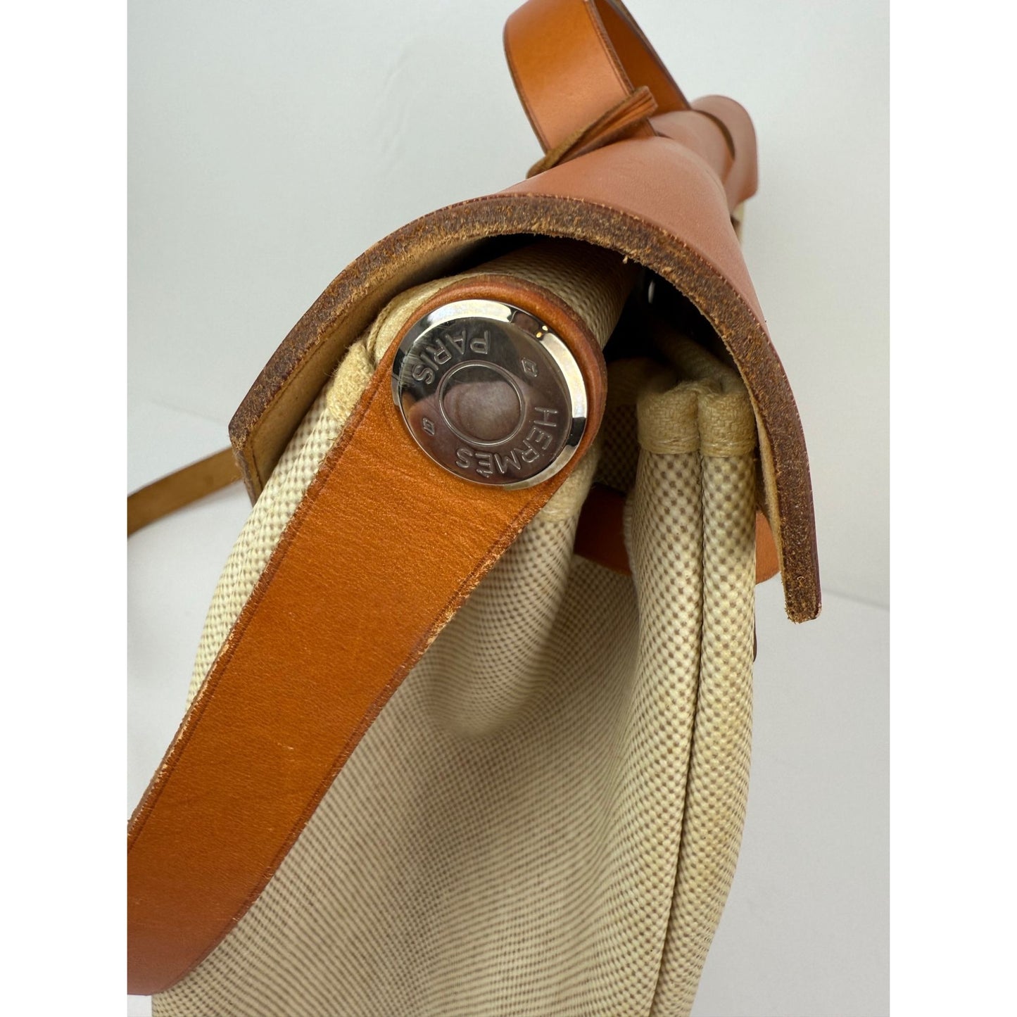 
                  
                    Hermes Toile Vache Herbag 39 MM Natural Shoulder Hand Bag
                  
                