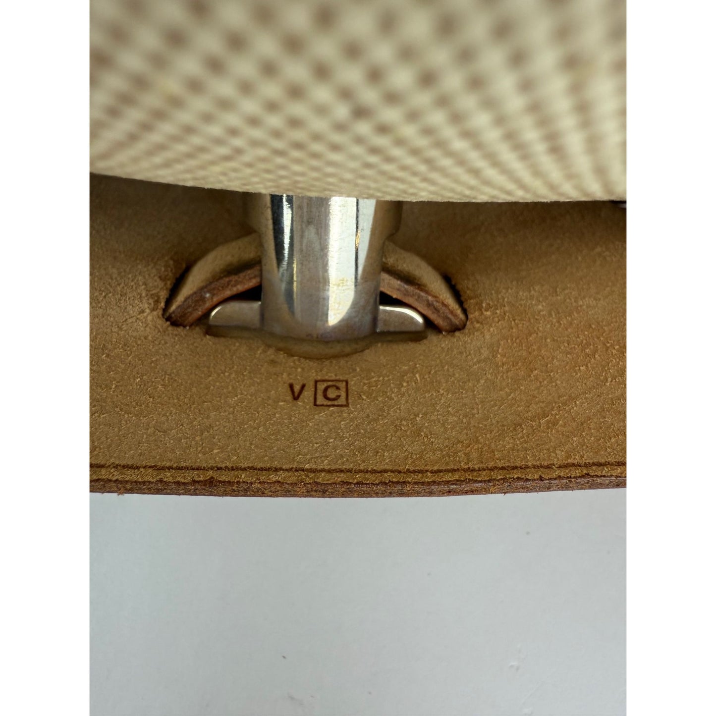 
                  
                    Hermes Toile Vache Herbag 39 MM Natural Shoulder Hand Bag
                  
                