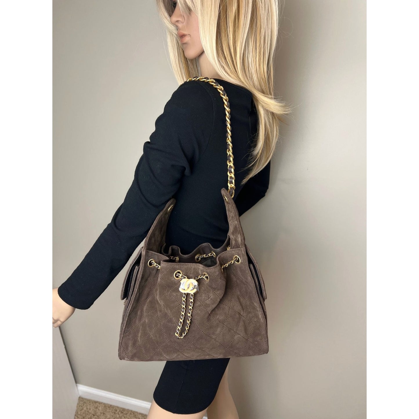 
                  
                    Chanel 25 Suede Calfskin Antique Gold Metal Small Brown Shoulder Bag
                  
                