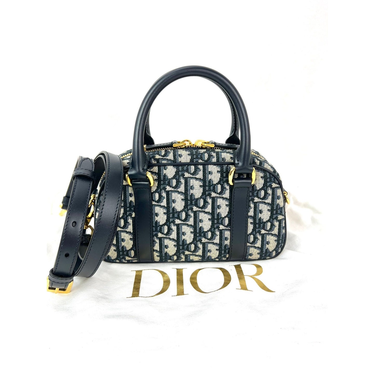 
                  
                    Christian Dior Oblique East West Nano D-Vibe Navy Bowling Bag EBAY LIVE
                  
                