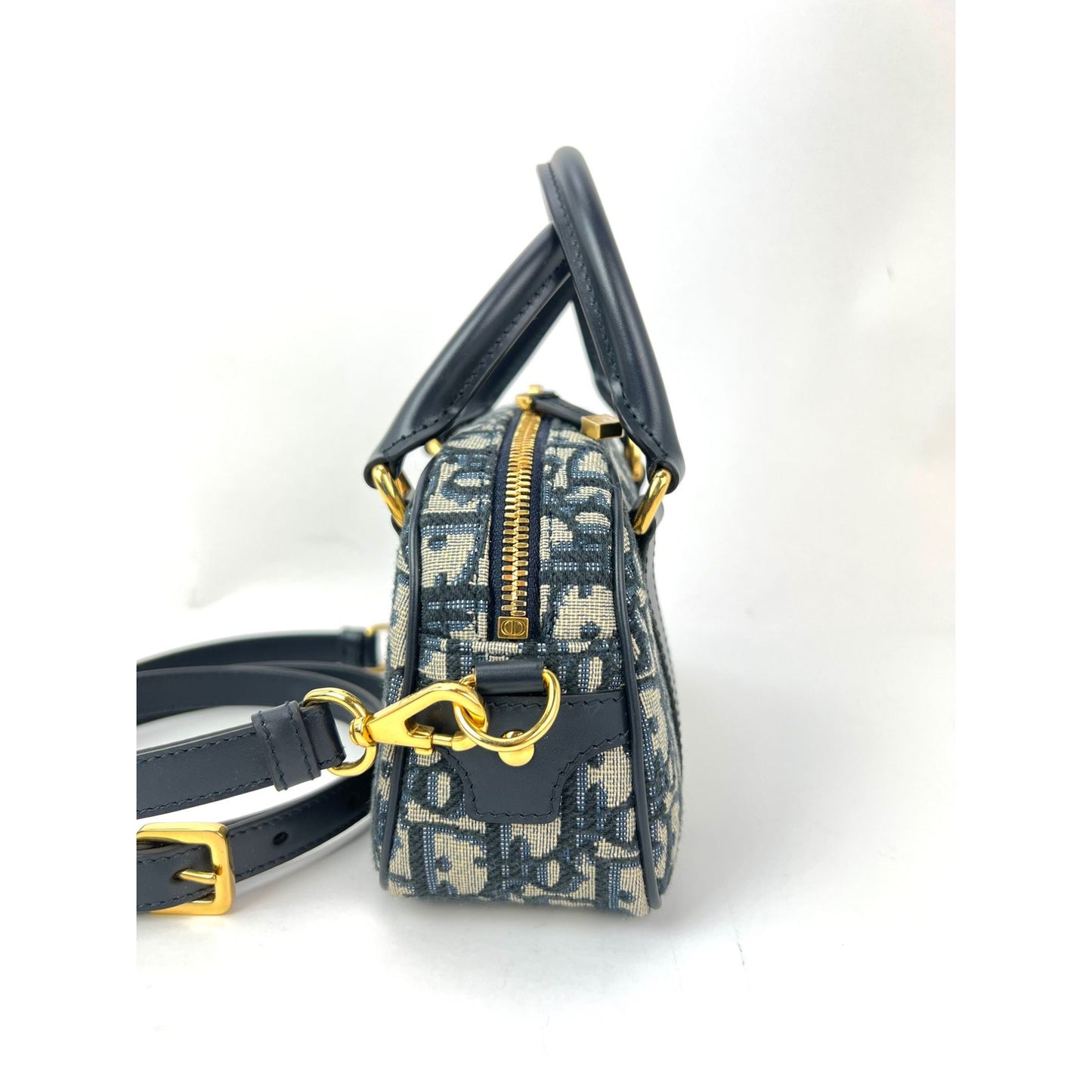 
                  
                    Christian Dior Oblique East West Nano D-Vibe Navy Bowling Bag EBAY LIVE
                  
                