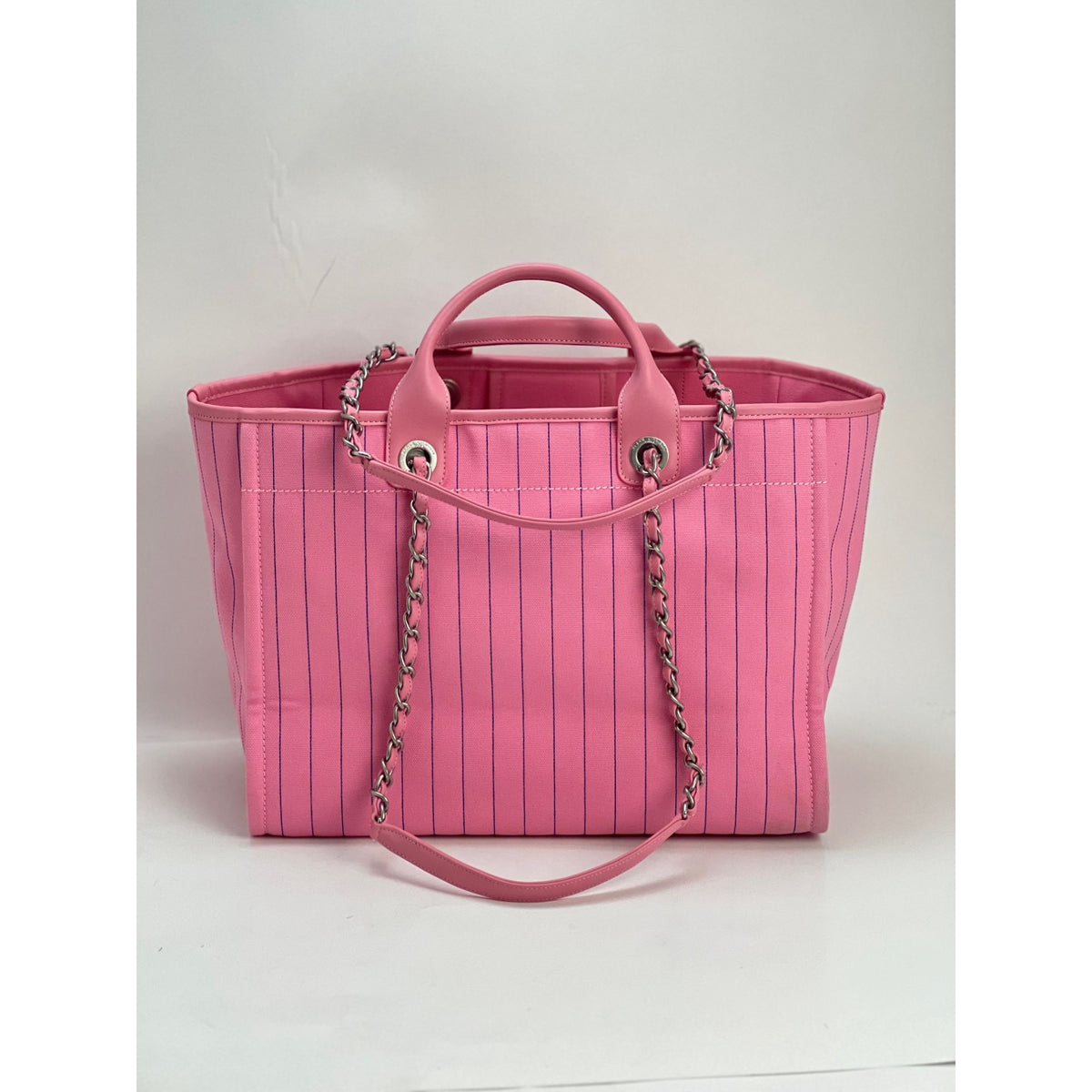 pink chanel deauville bag