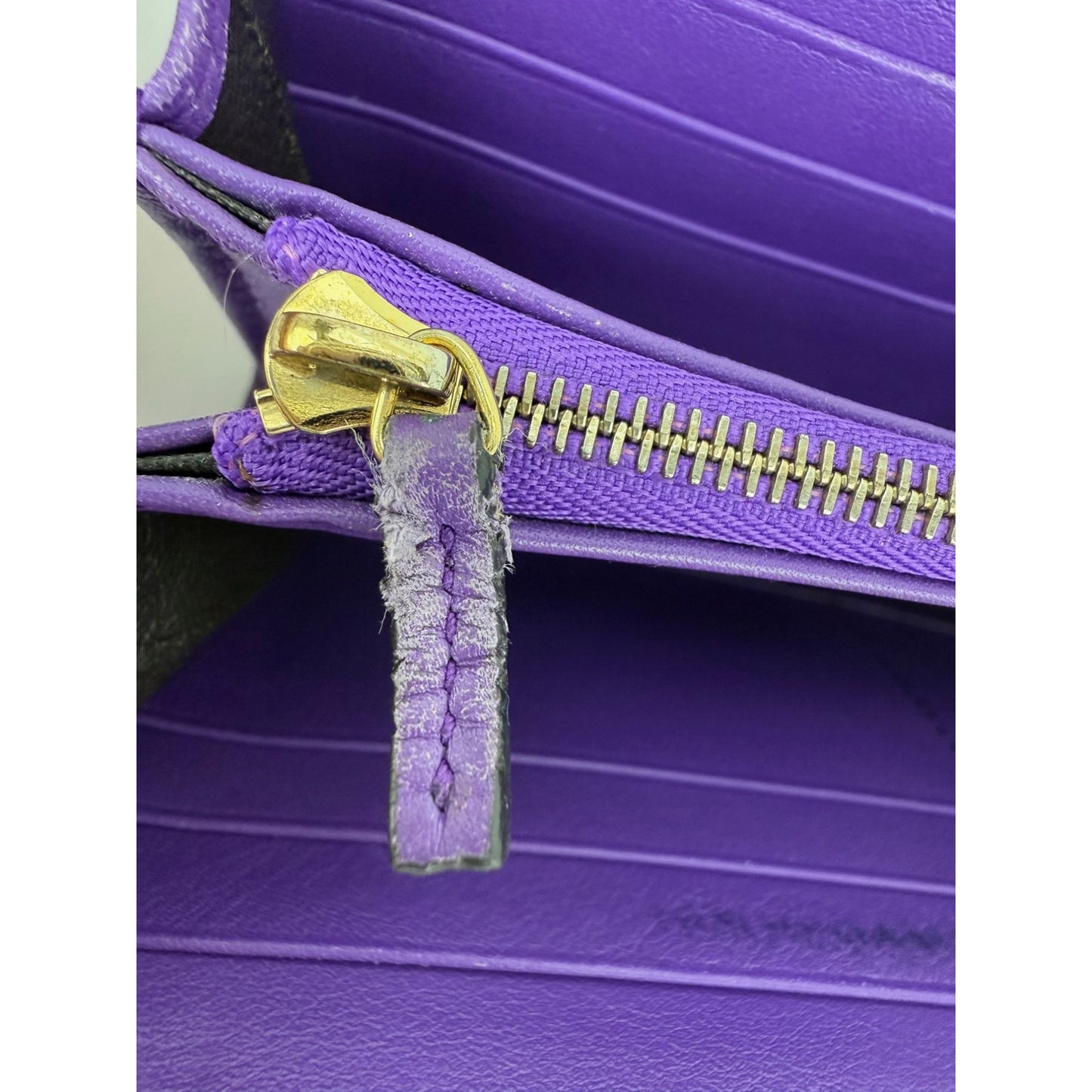 
                  
                    Gucci Snakeskin Leather Long Wallet
                  
                