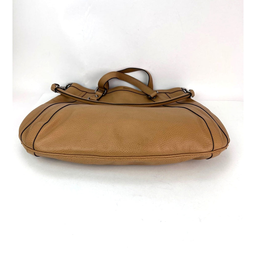 
                  
                    Gucci Abbey Convertible Beige Leather Hobo Shoulder Bag
                  
                