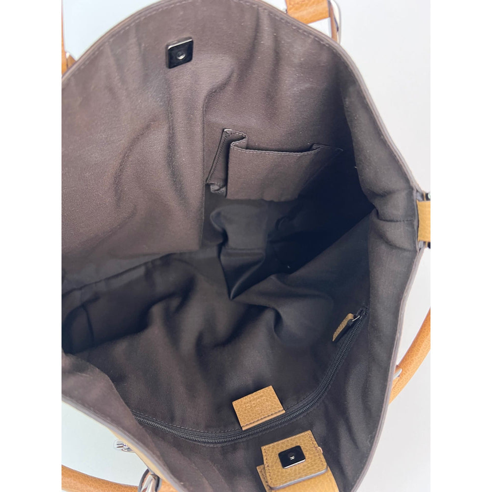 
                  
                    Gucci Abbey Convertible Beige Leather Hobo Shoulder Bag
                  
                