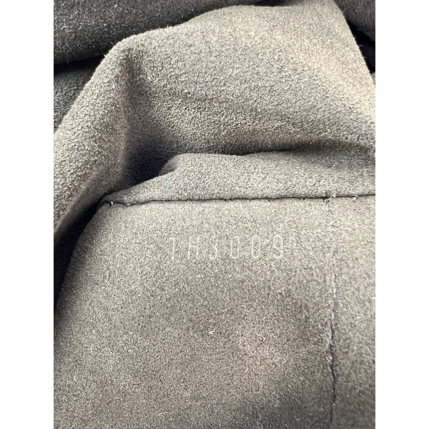 
                  
                    Louis Vuitton Lunar GM Mahina Dark Brown Leather Shoulder Bag
                  
                