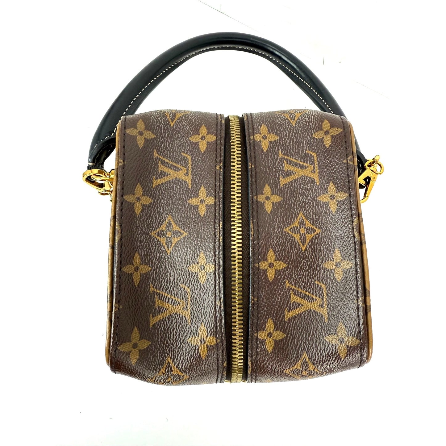
                  
                    Louis Vuitton Reverse Monogram Square Shoulder Hand Bag
                  
                