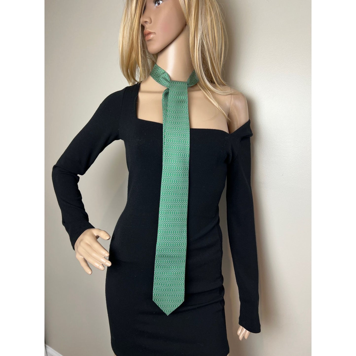 
                  
                    Hermes Cravate Twill Silk Green Tie Geometric
                  
                