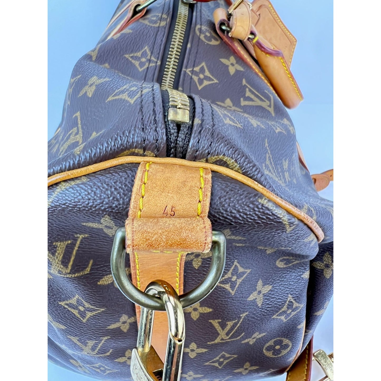 
                  
                    Louis Vuitton Keepall 45 Bandouliere  Monogram Canvas Duffle Bag Luggage
                  
                