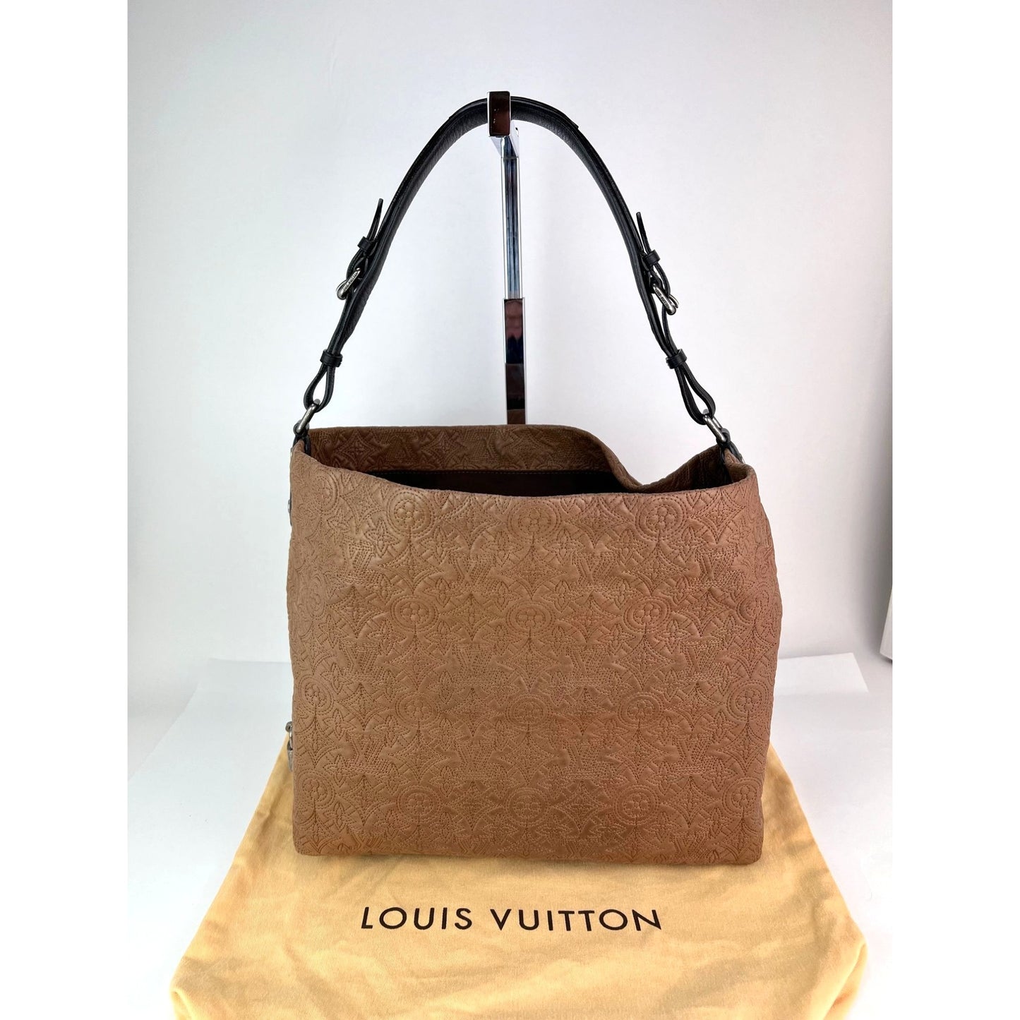 
                  
                    Louis Vuitton Antheia Hobo PM Monogram Tan Lambskin Bag
                  
                