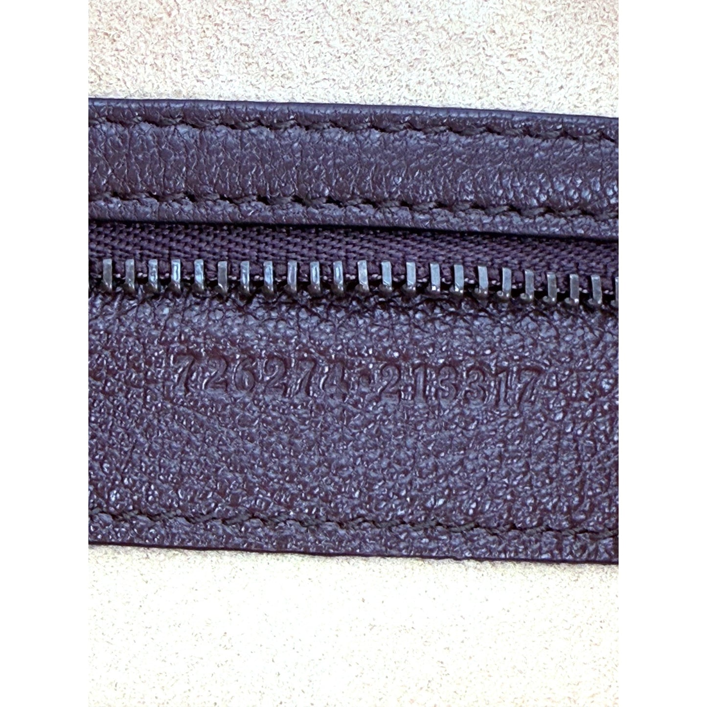 
                  
                    Gucci Aphrodite Brown Leaher Meddium Hobo Shoulder Bag
                  
                