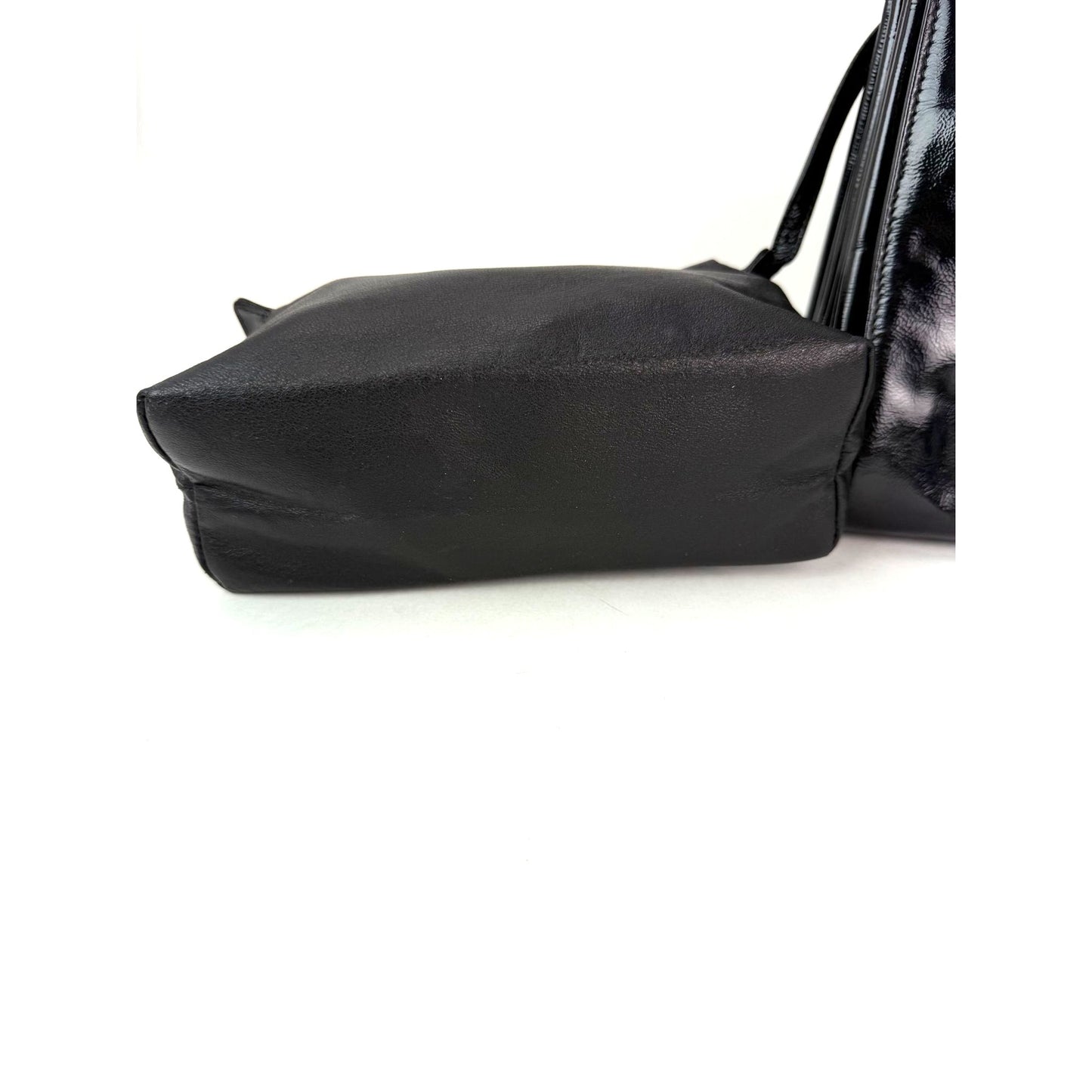 
                  
                    Chanel Patent Mademoiselle lock Convertible Wrist Clutch Black Bag
                  
                