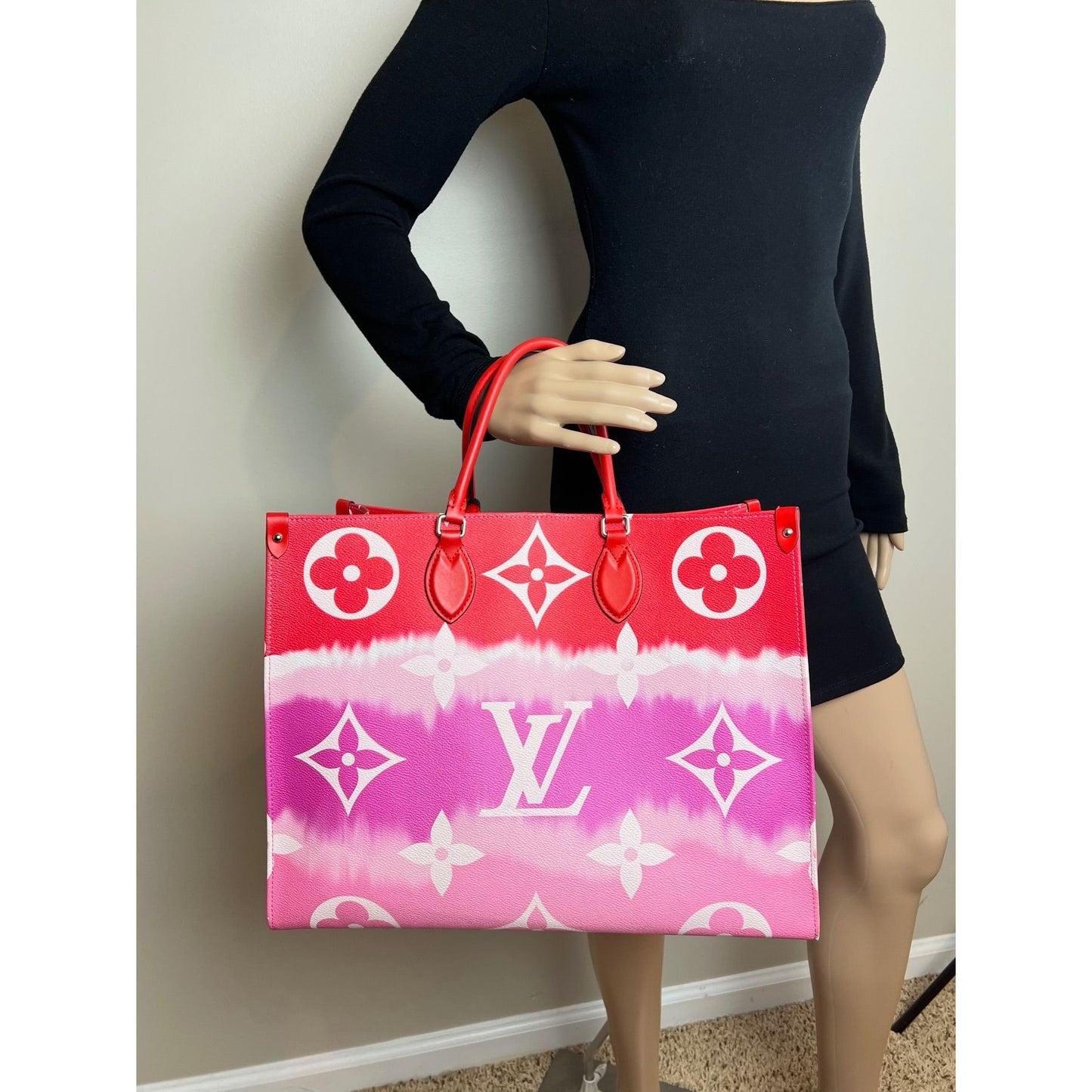 
                  
                    Louis Vuitton ONTHEGO GM Escale Rouge Giant Monogram Tote
                  
                