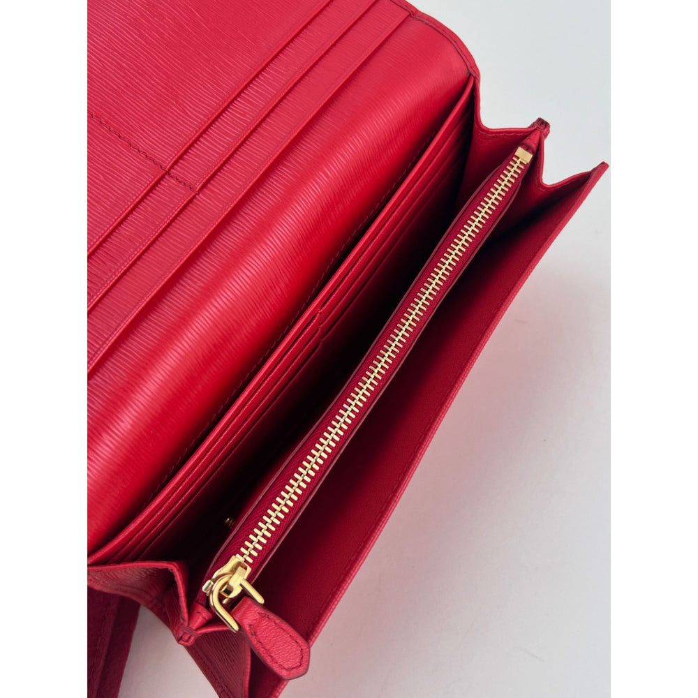 
                  
                    Prada Large Red Saffiano Leather Wallet Clutch Bag
                  
                