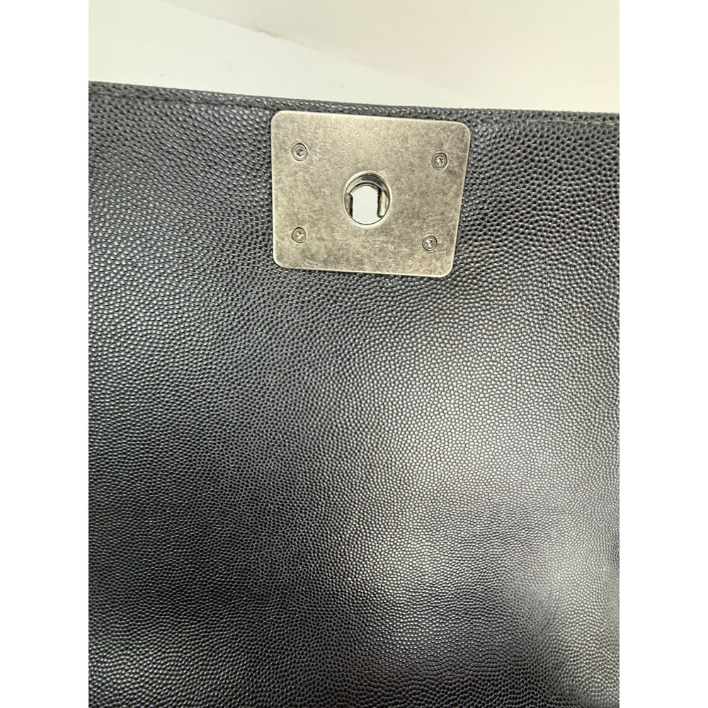 
                  
                    Chanel Caviar Quilted Medium Black Boy Flap Shoulder Bag EBAY LIVE
                  
                