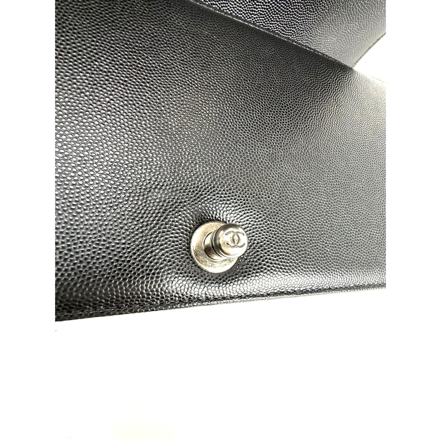 
                  
                    Chanel Caviar Quilted Medium Black Boy Flap Shoulder Bag EBAY LIVE
                  
                