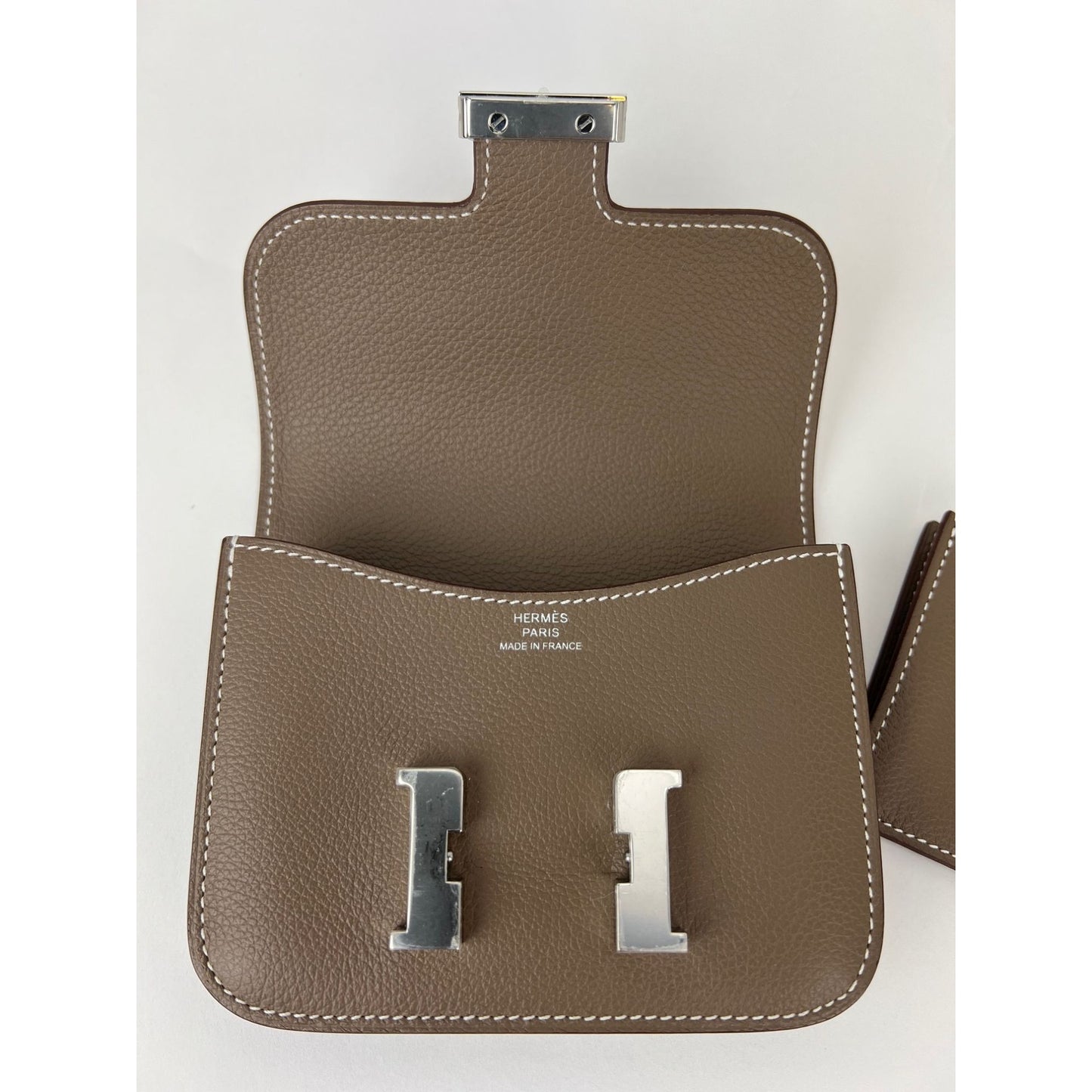 
                  
                    Hermes Evercolor Constance Slim Etoupe Wallet
                  
                