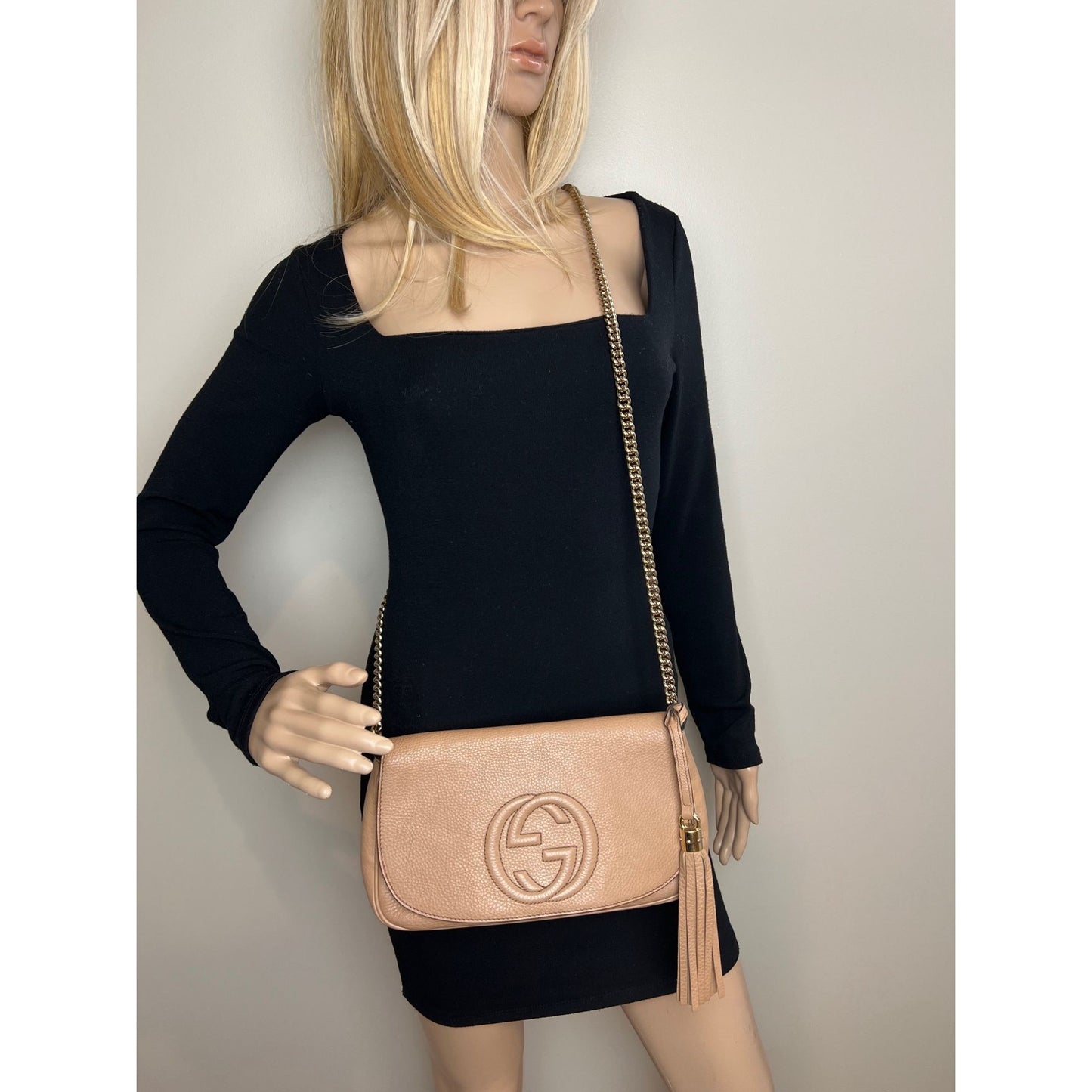 
                  
                    Gucci Soho Medium Flap Chain Leather Crossbody Bag Camelia Rose
                  
                