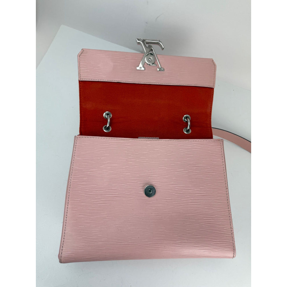 
                  
                    Louis Vuitton Grenelle PM Pink Epi Leather Shoulder Bag
                  
                