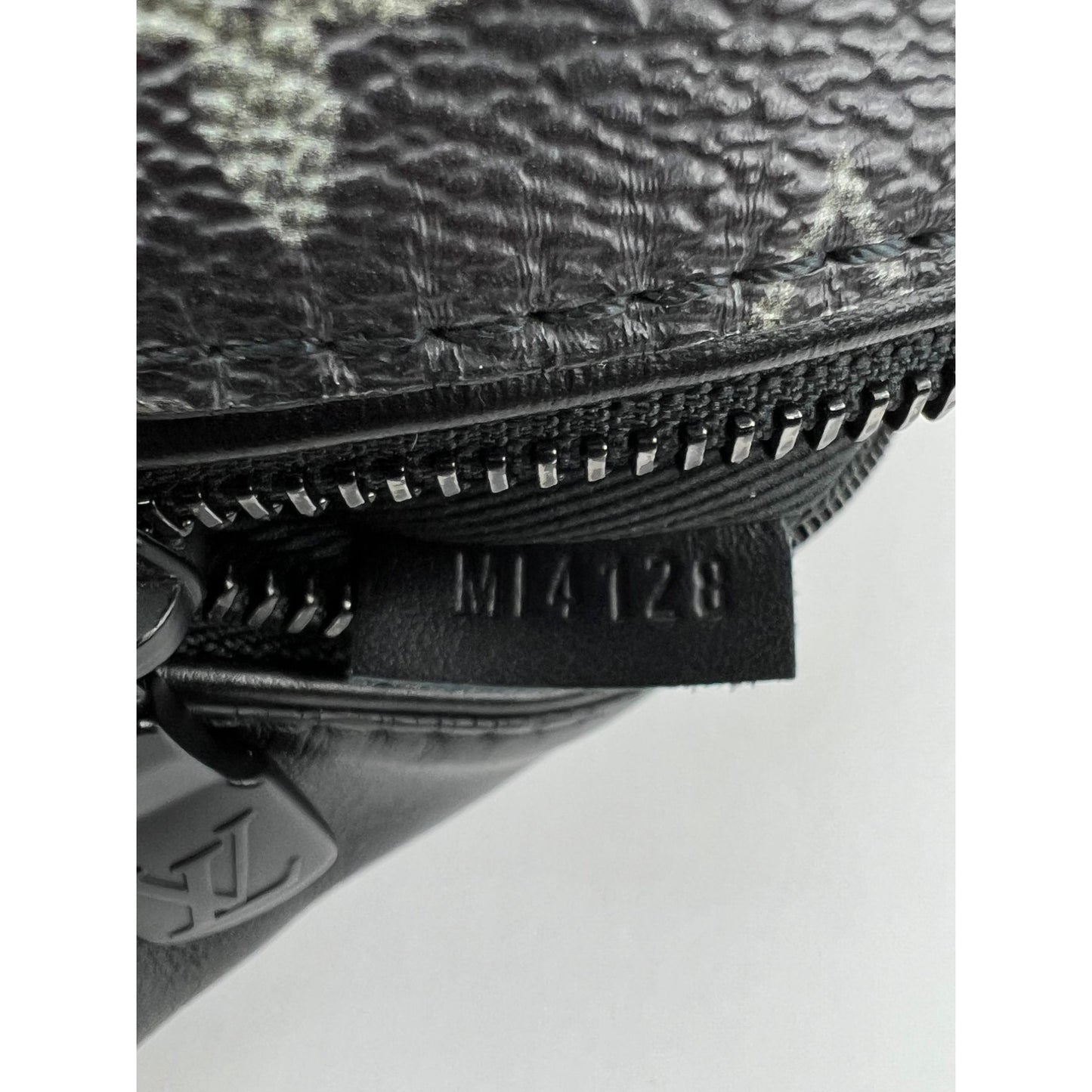 
                  
                    Louis Vuitton Monogram Galaxy Discovery Bumbag Sling Bag Men's
                  
                