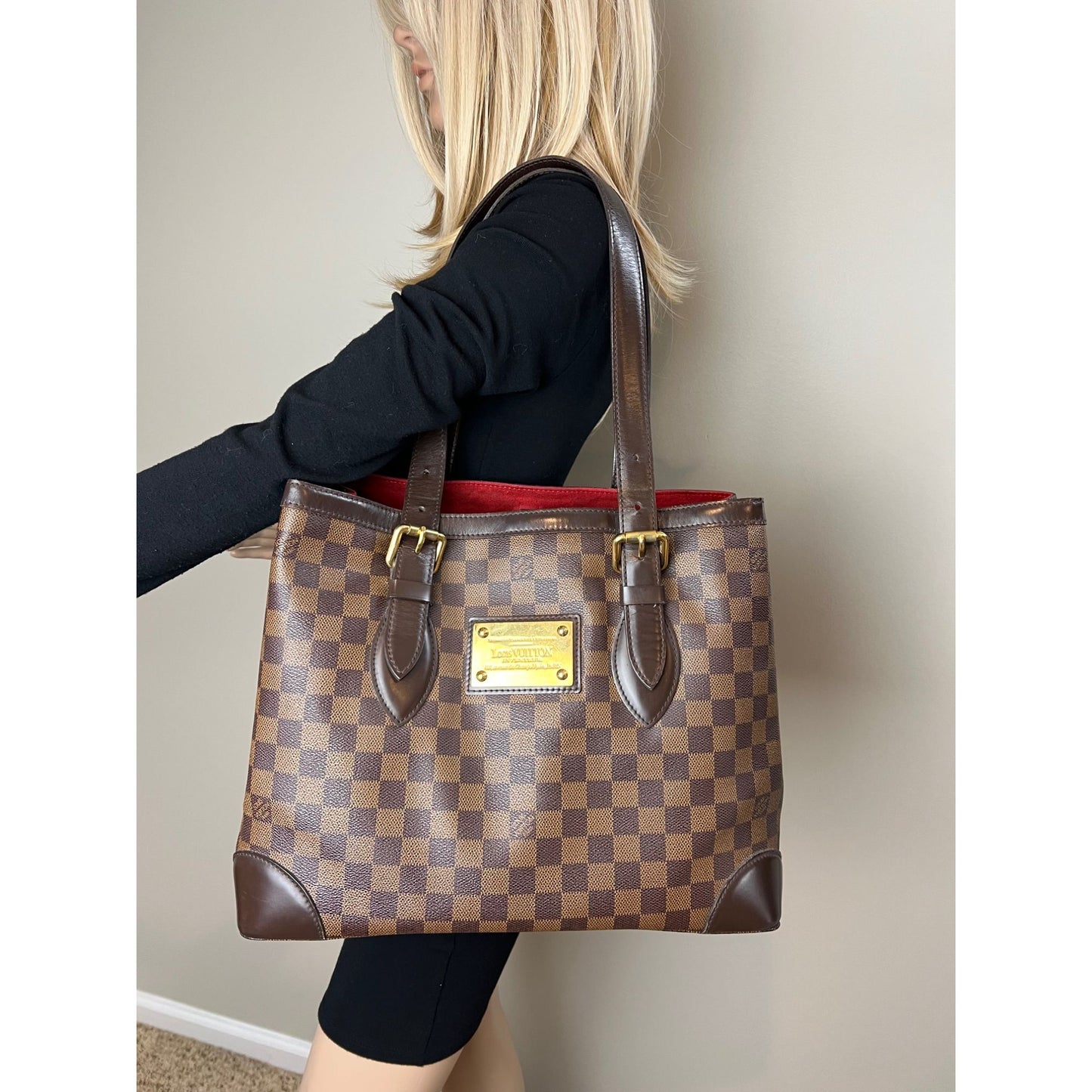 
                  
                    Louis Vuitton Hampstead MM Damier Ebene Tote Shoulder Bag
                  
                