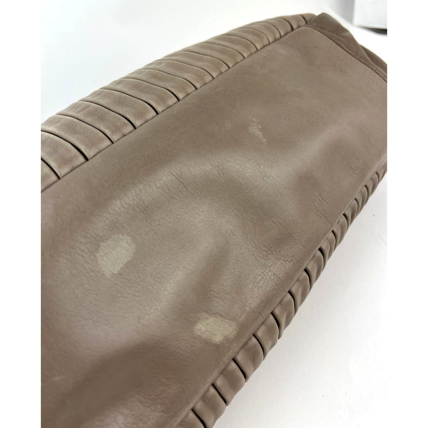
                  
                    Miu Miu Nappa Plisse Beige Cammeo Bowling Bag Vintage
                  
                
