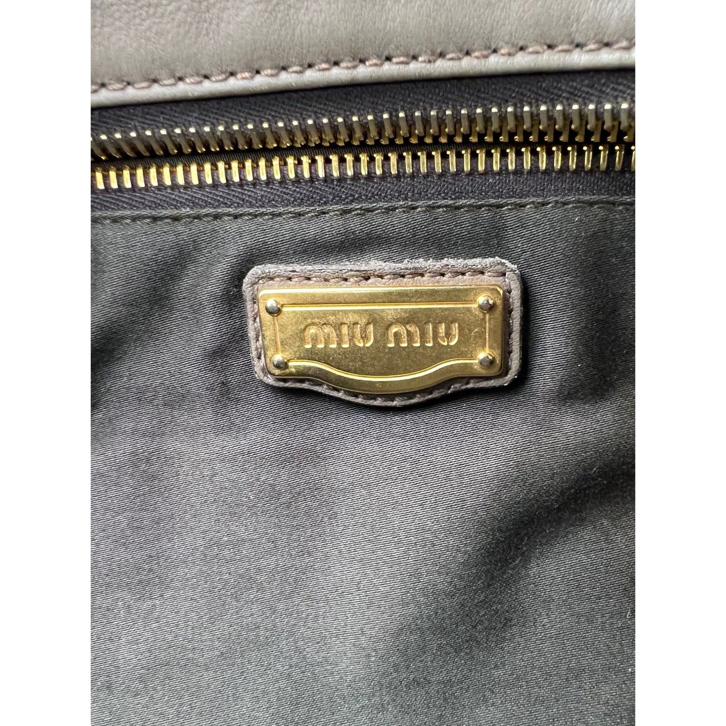 
                  
                    Miu Miu Nappa Plisse Beige Cammeo Bowling Bag Vintage
                  
                