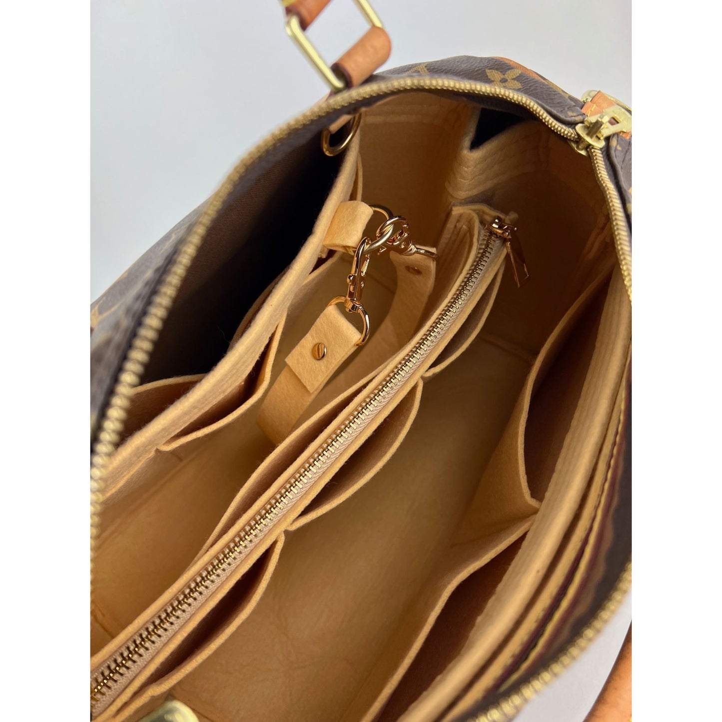 
                  
                    Louis Vuitton Monogram Speedy 30 Bandouliere Shoulder Bag
                  
                